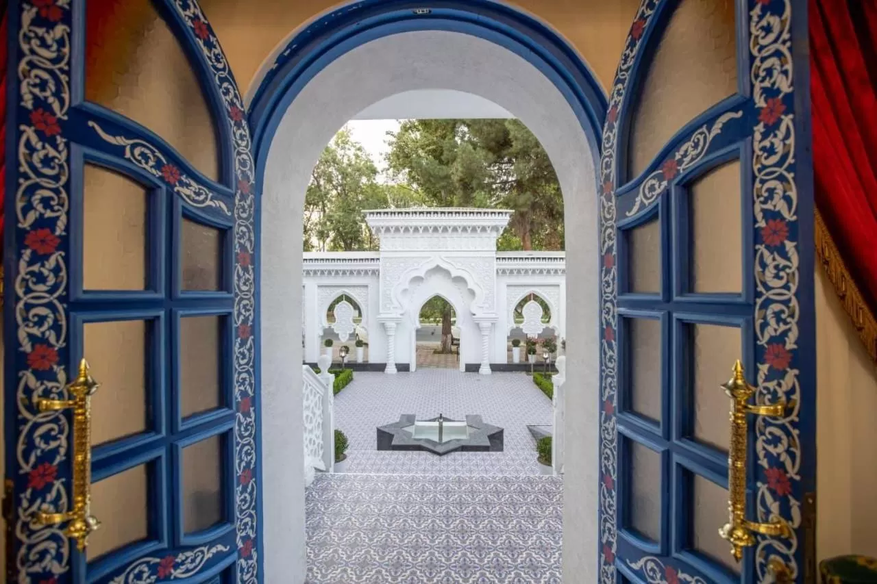 Quiet street view in The Shahar