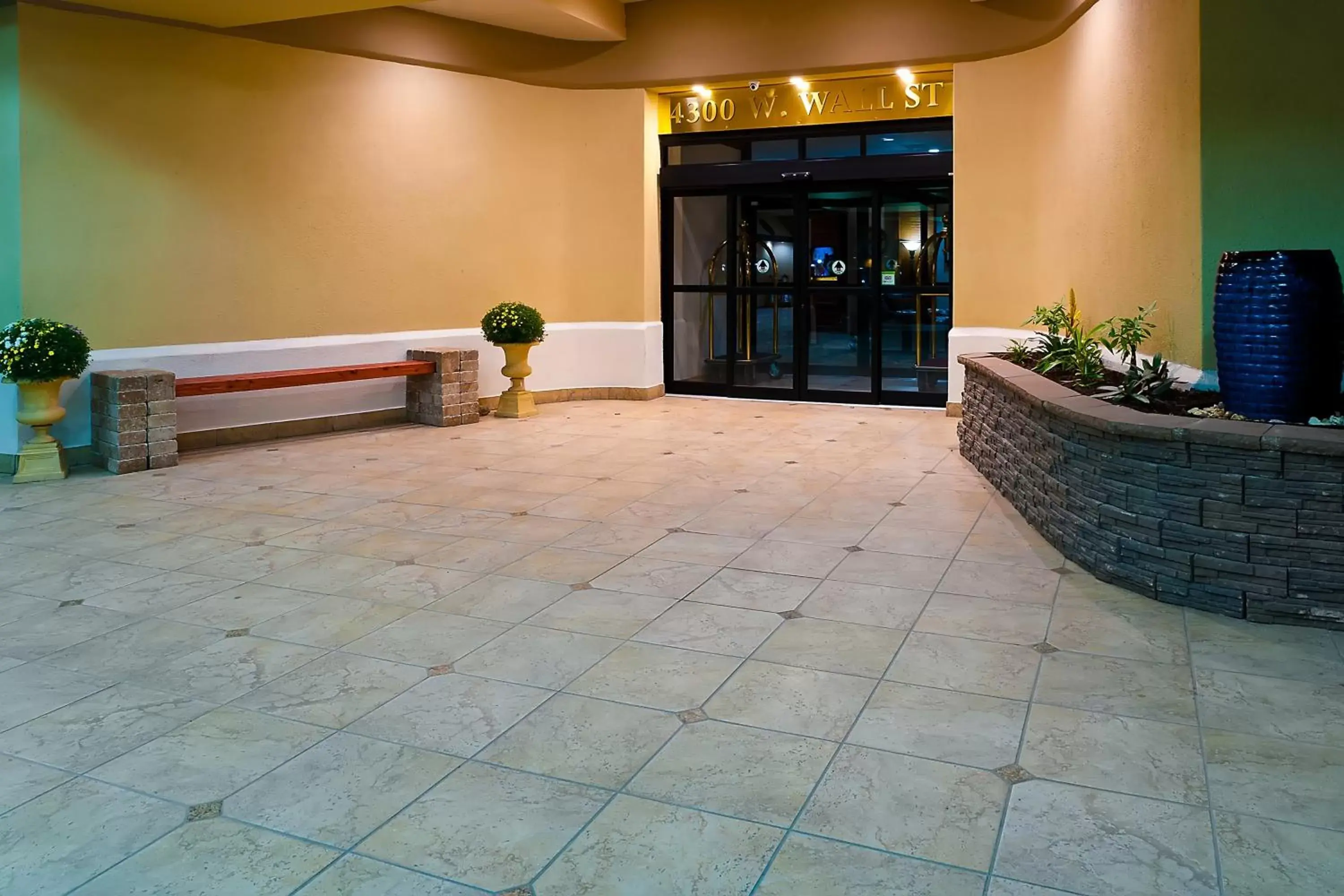 Facade/entrance in Grand Texan Hotel and Convention Center