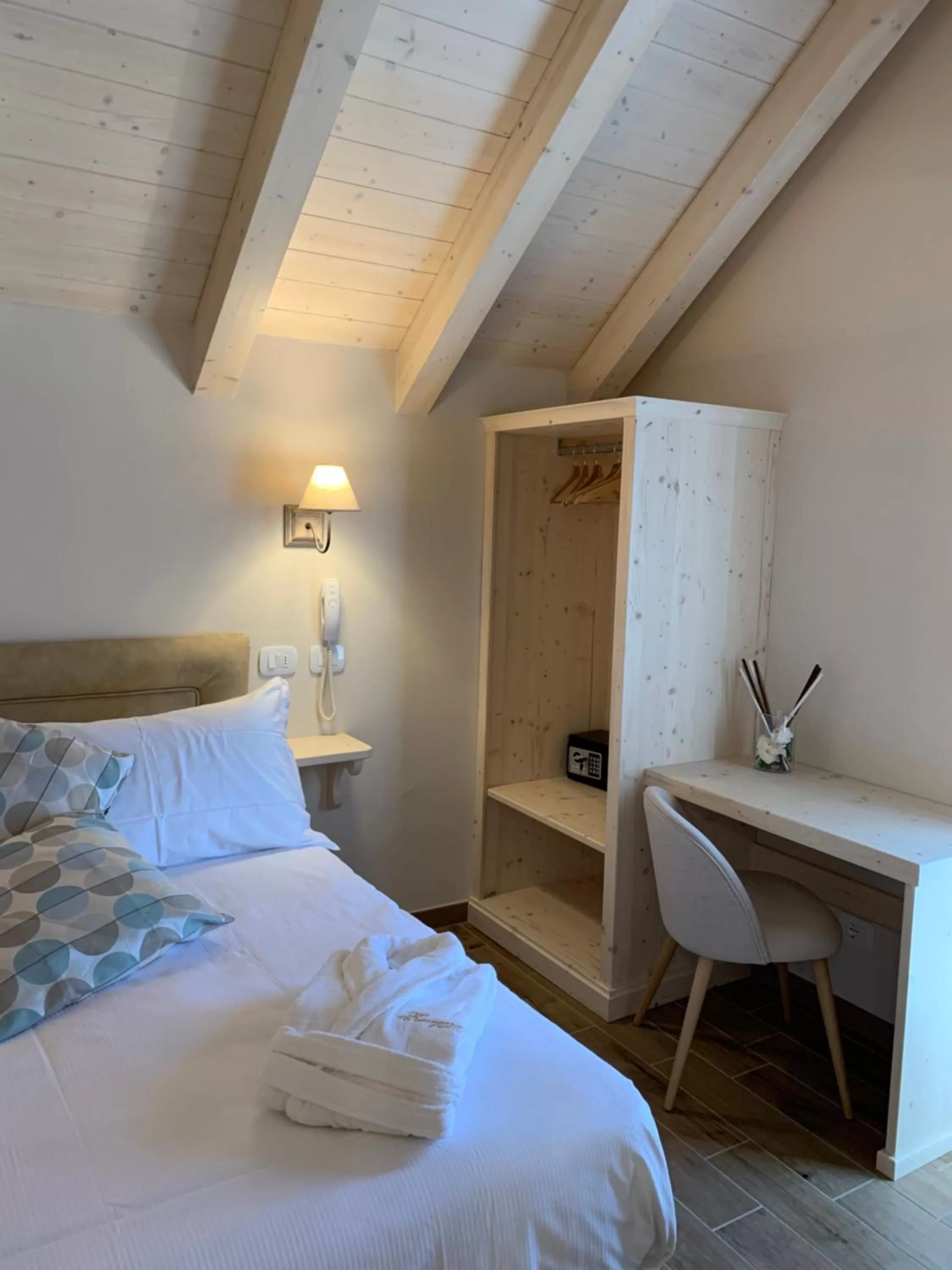 Bed in Hotel Rosengarten