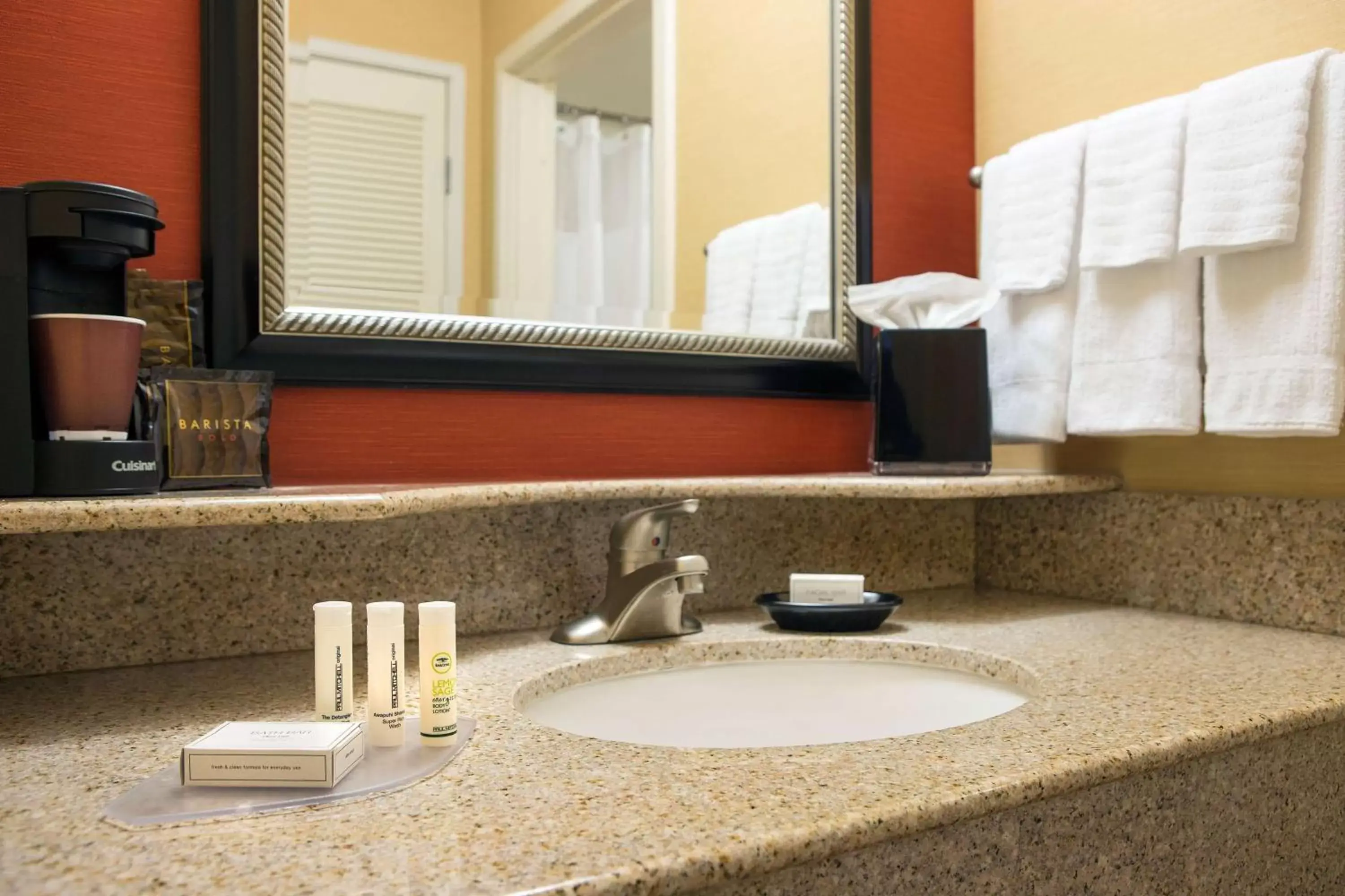 Bathroom in Sonesta Select Scottsdale at Mayo Clinic Campus