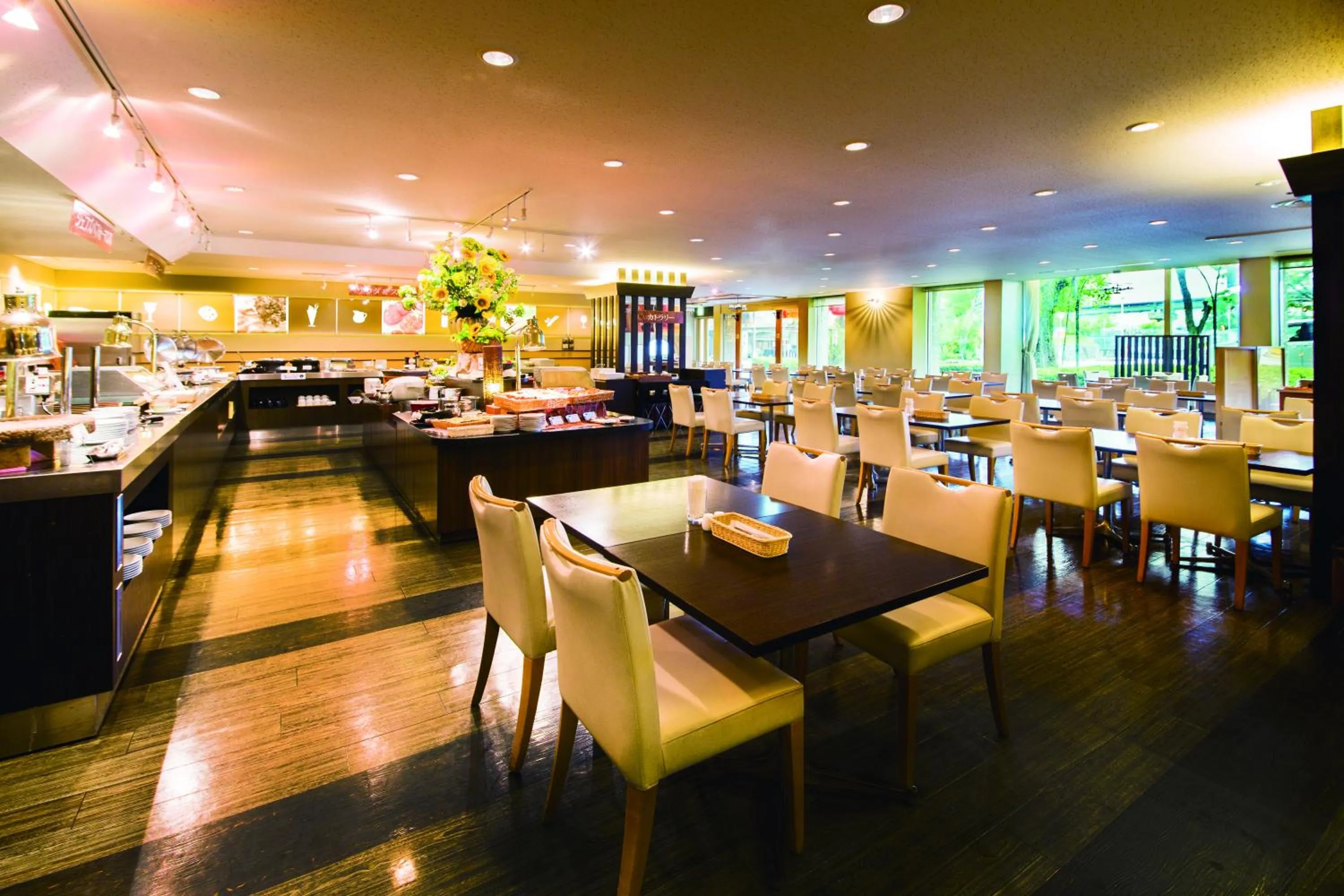 Restaurant/places to eat in Senri Hankyu Hotel Osaka