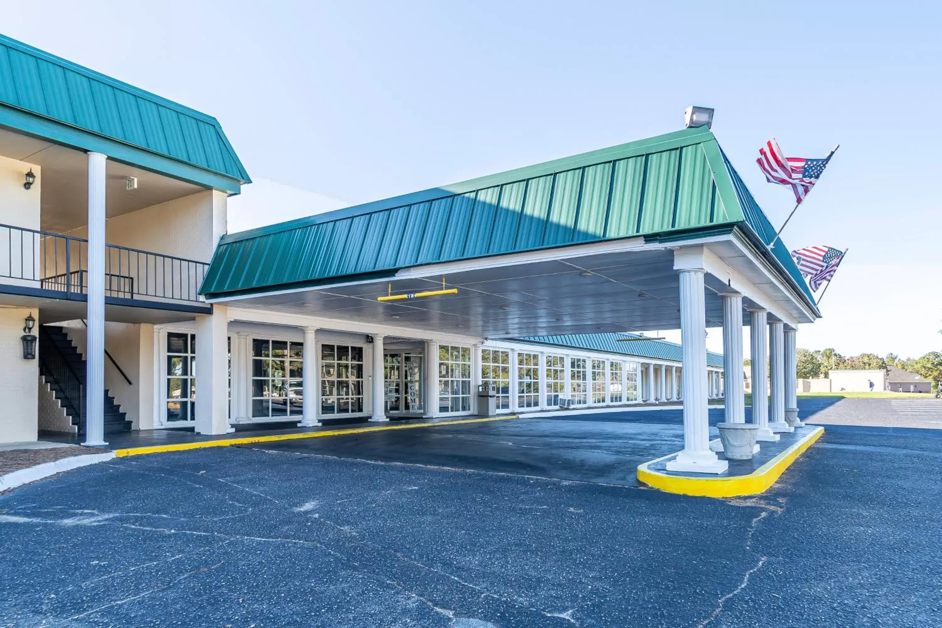 Facade/entrance, Property Building in Dothan National Golf Club and Hotel