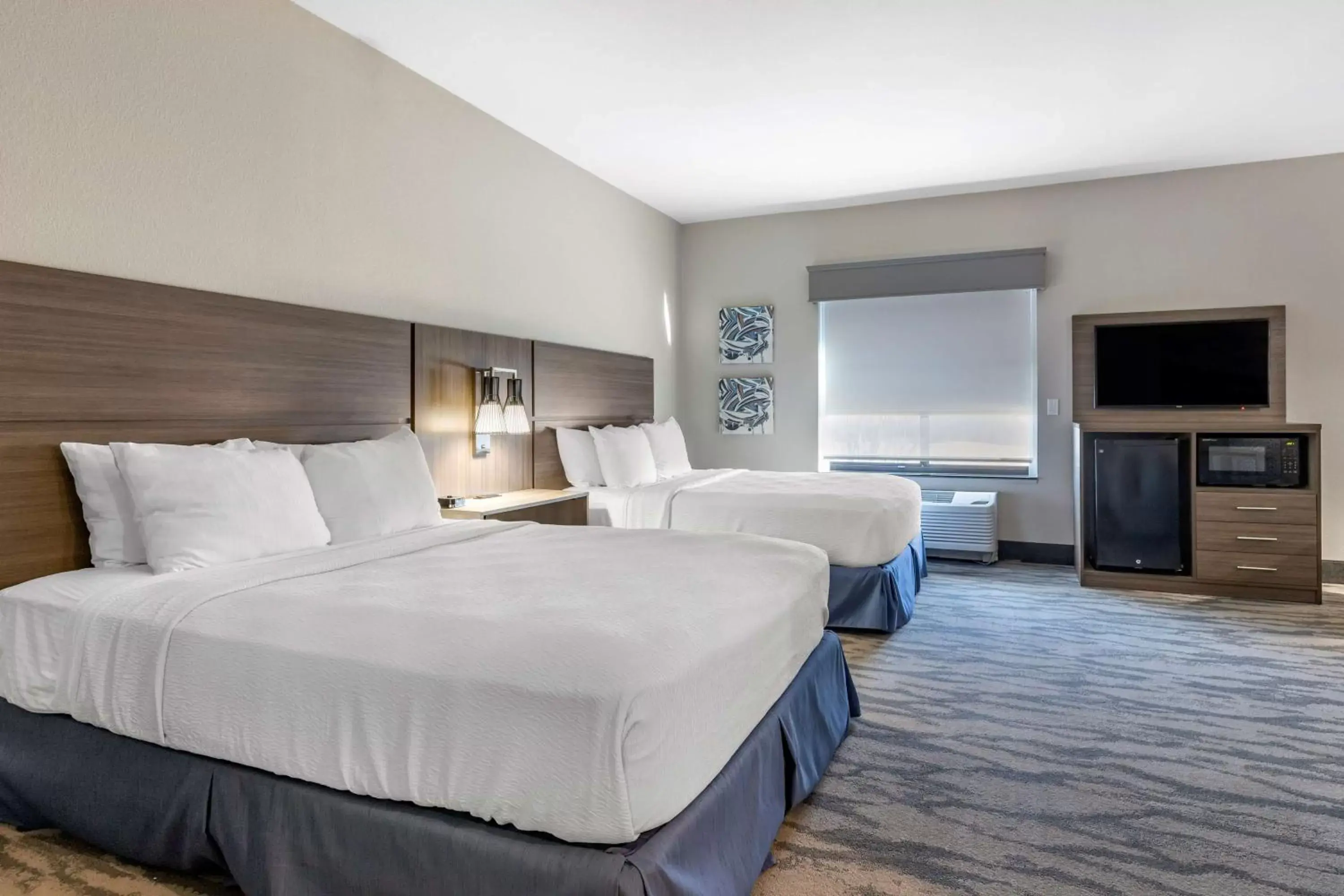 Bedroom, Bed in Best Western Plus Castlerock Inn & Suites