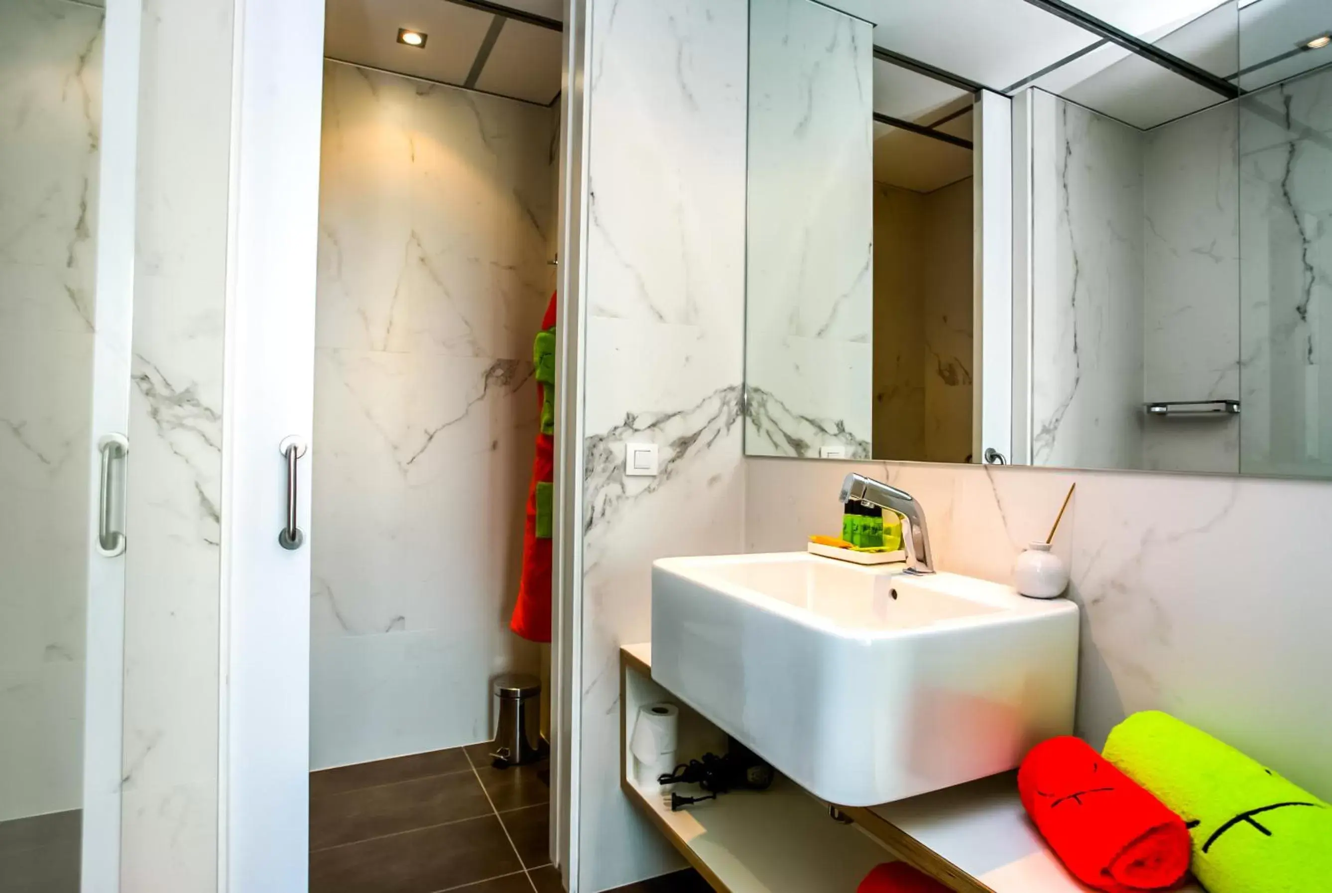 Toilet, Bathroom in Cosmo Apartments Sants