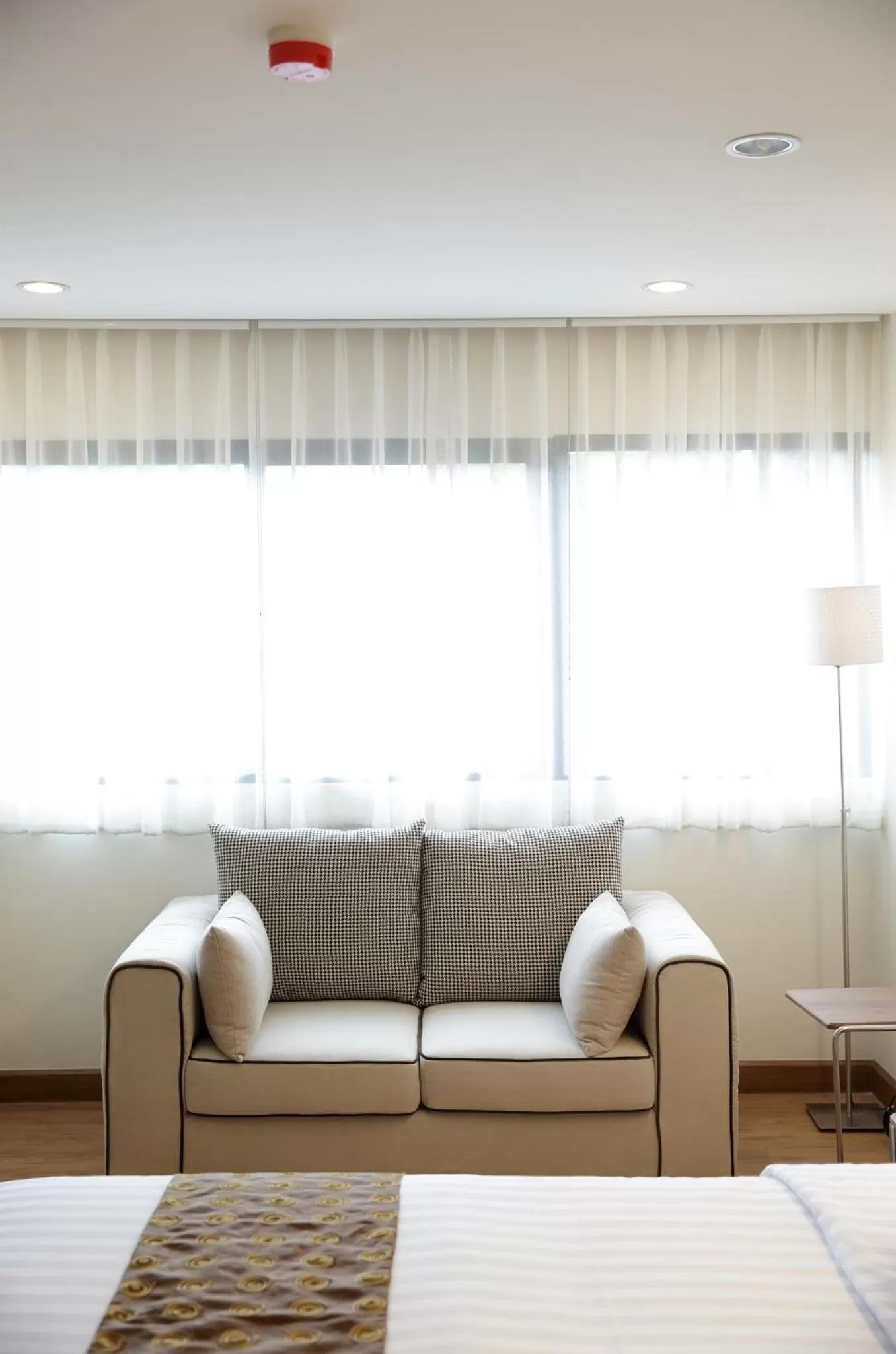 Seating area, Bed in S17 Nimman