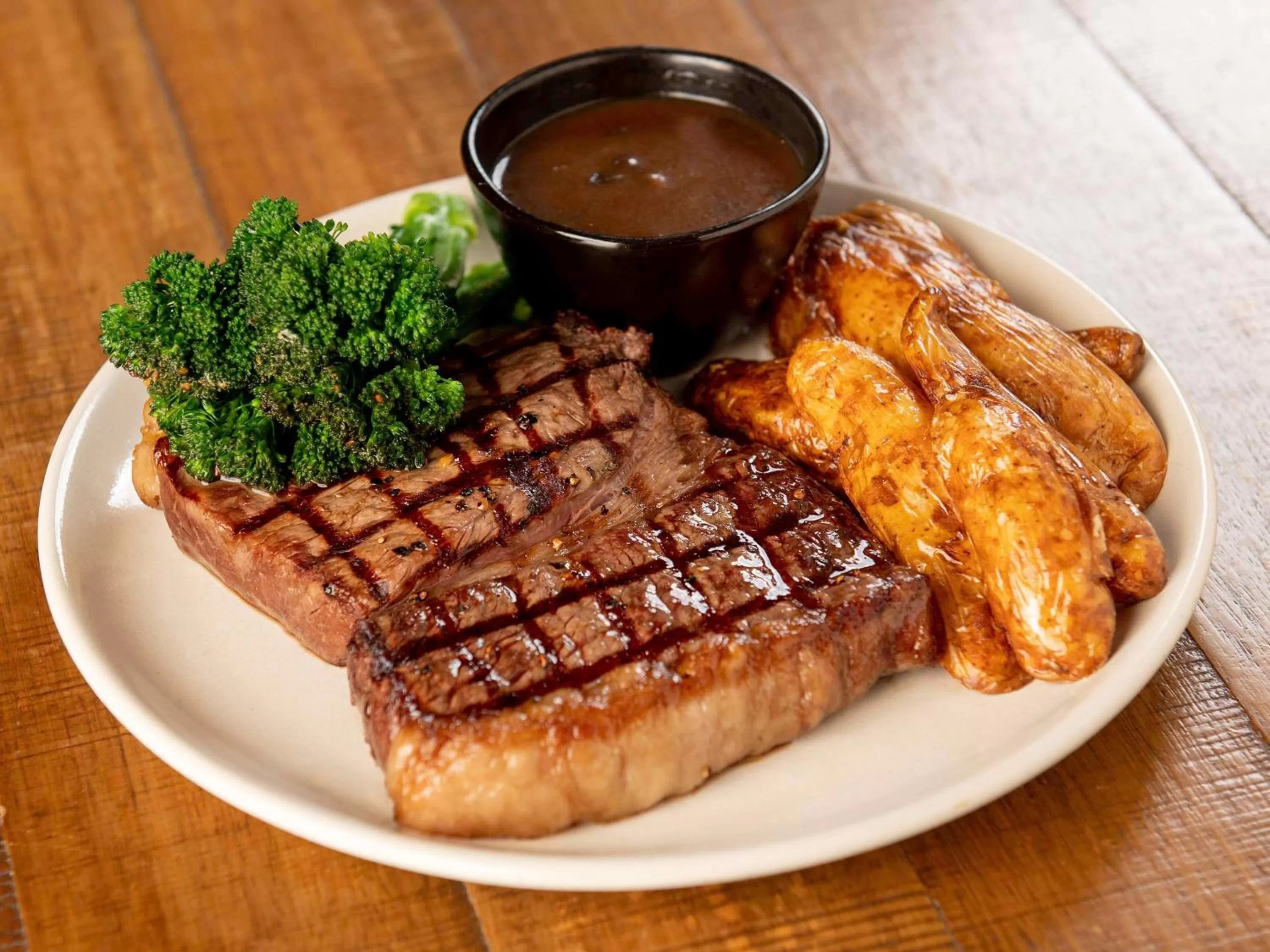 Restaurant/places to eat, Food in John Pirie Motor Inn