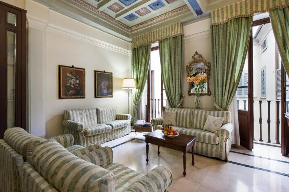 Living room, Seating Area in Residenza Castiglioni