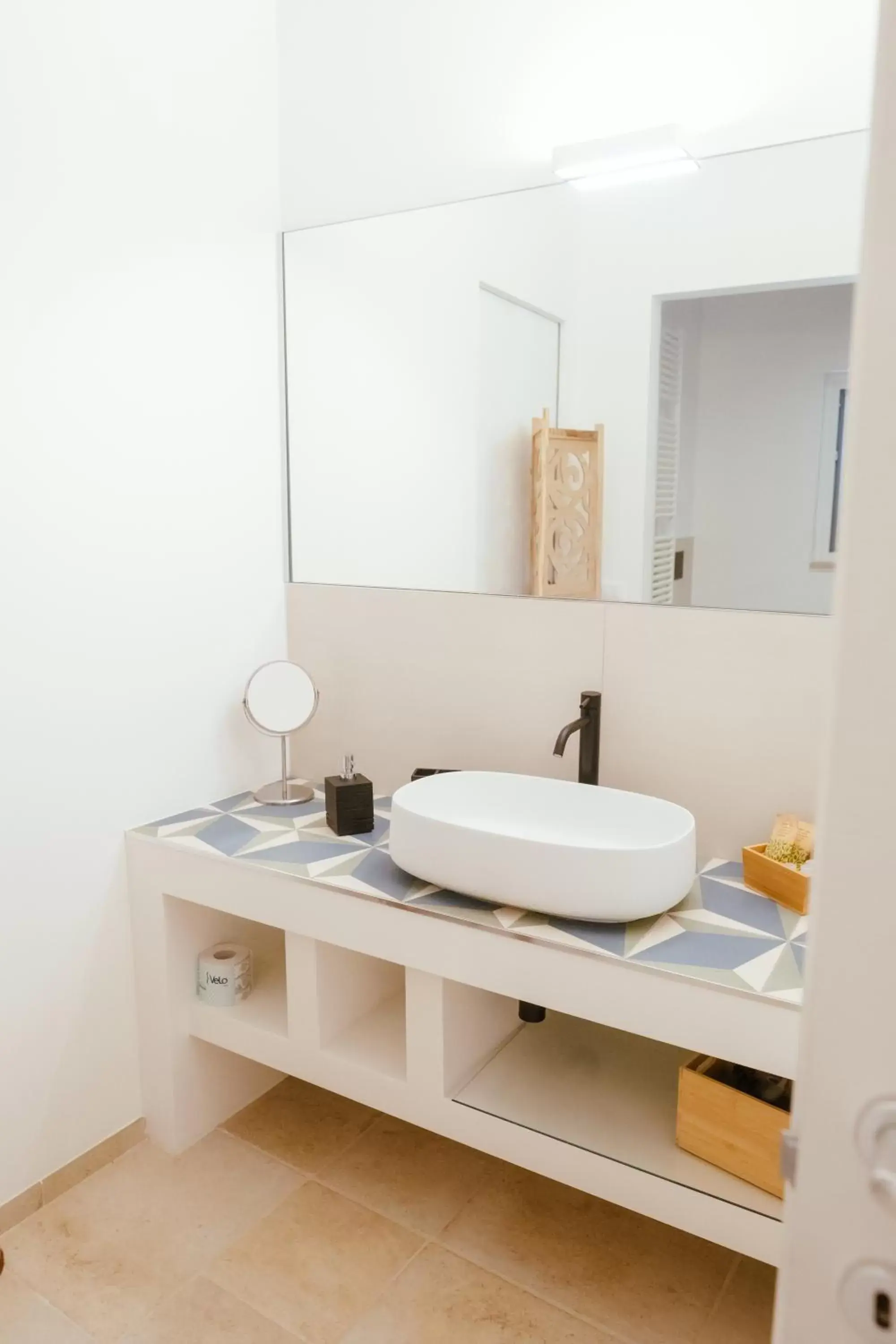 Bathroom in Iconica Luxury Suites