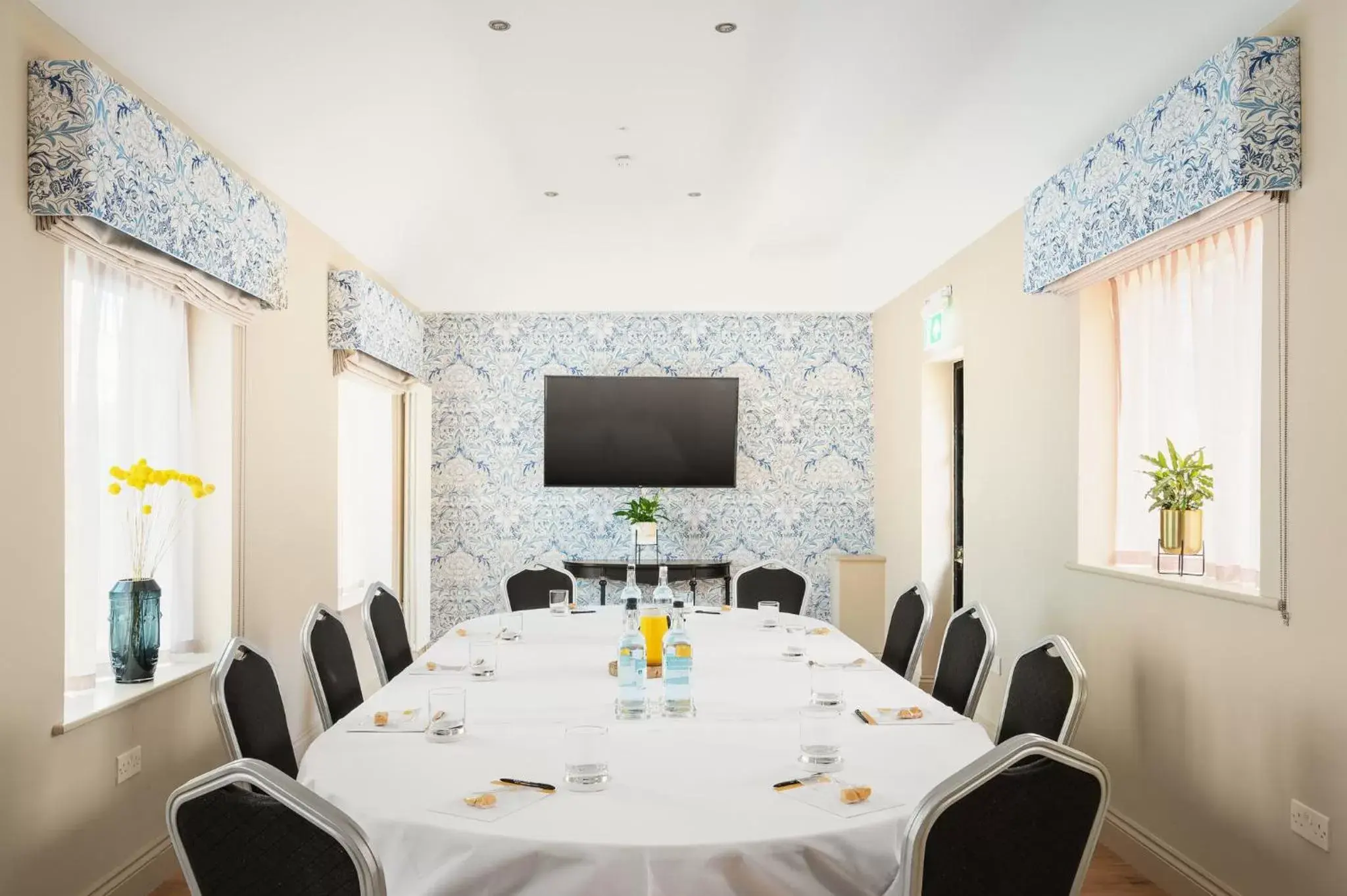 Meeting/conference room in voco Lythe Hill Hotel & Spa, an IHG Hotel
