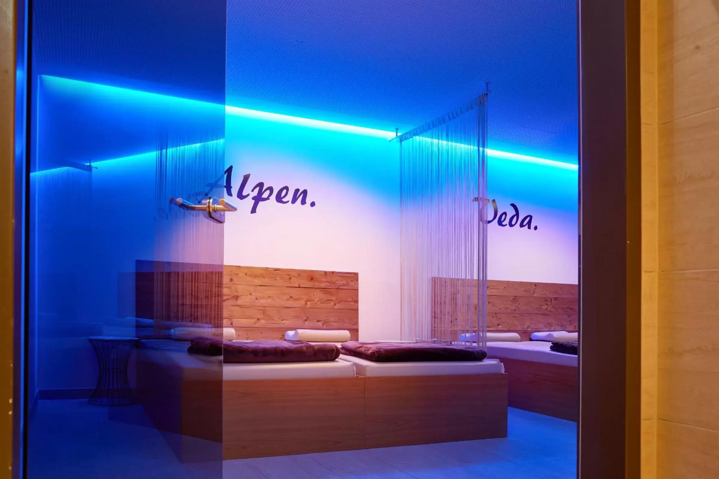 Spa and wellness centre/facilities, Lobby/Reception in Das Alpenhaus Kaprun