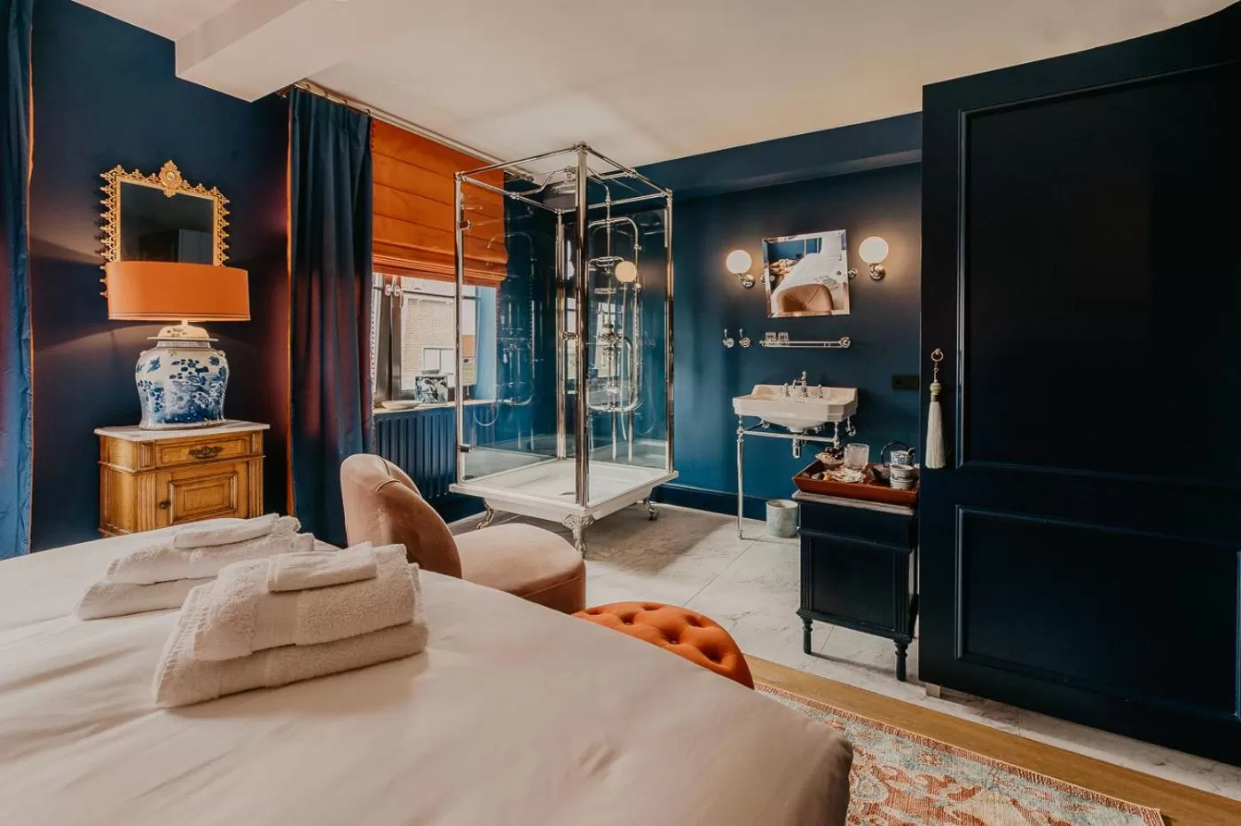 Photo of the whole room, Bed in Boutique Hotel Zeeuws-Meisje