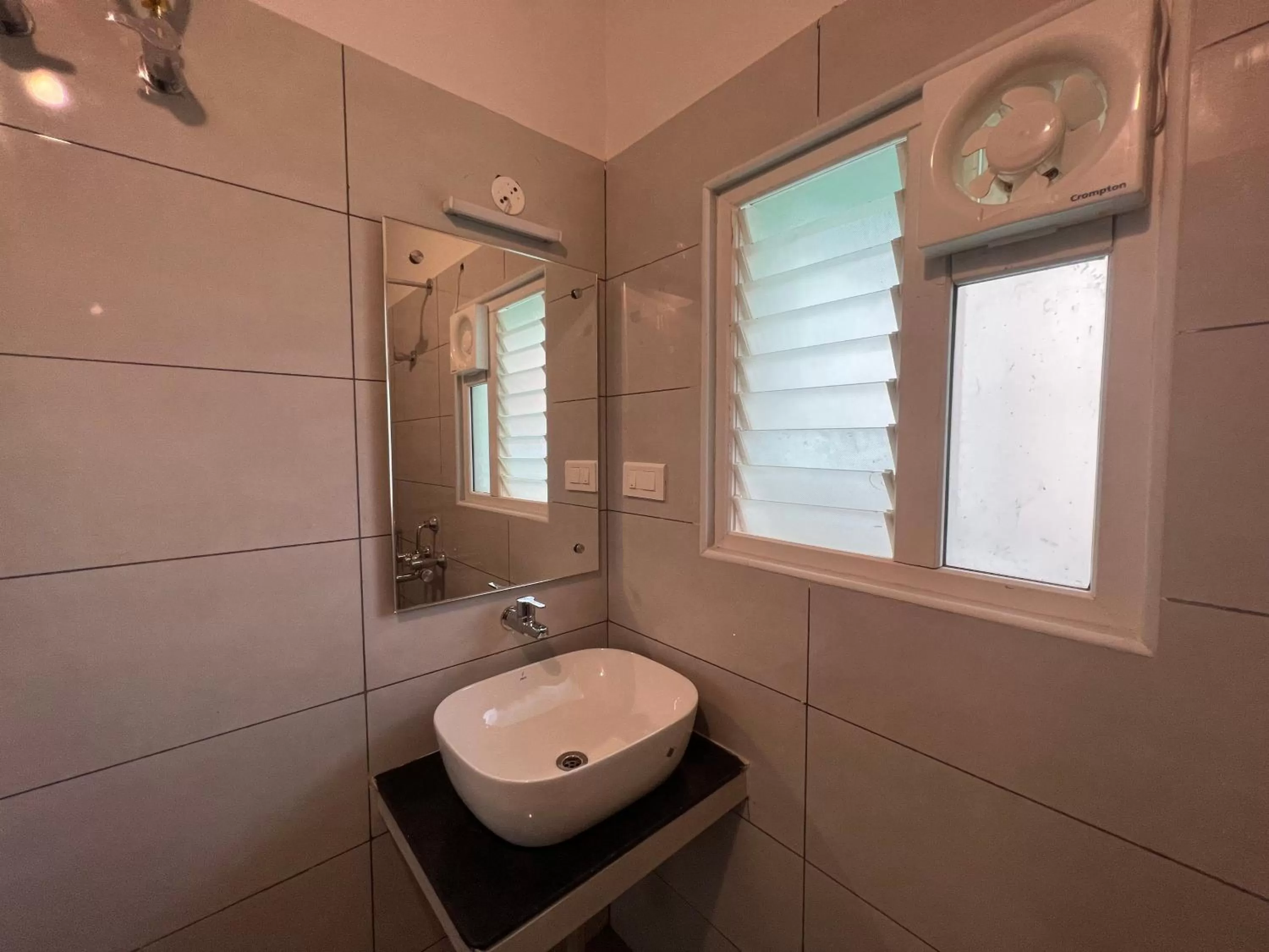 Bathroom in Le Hotel Host