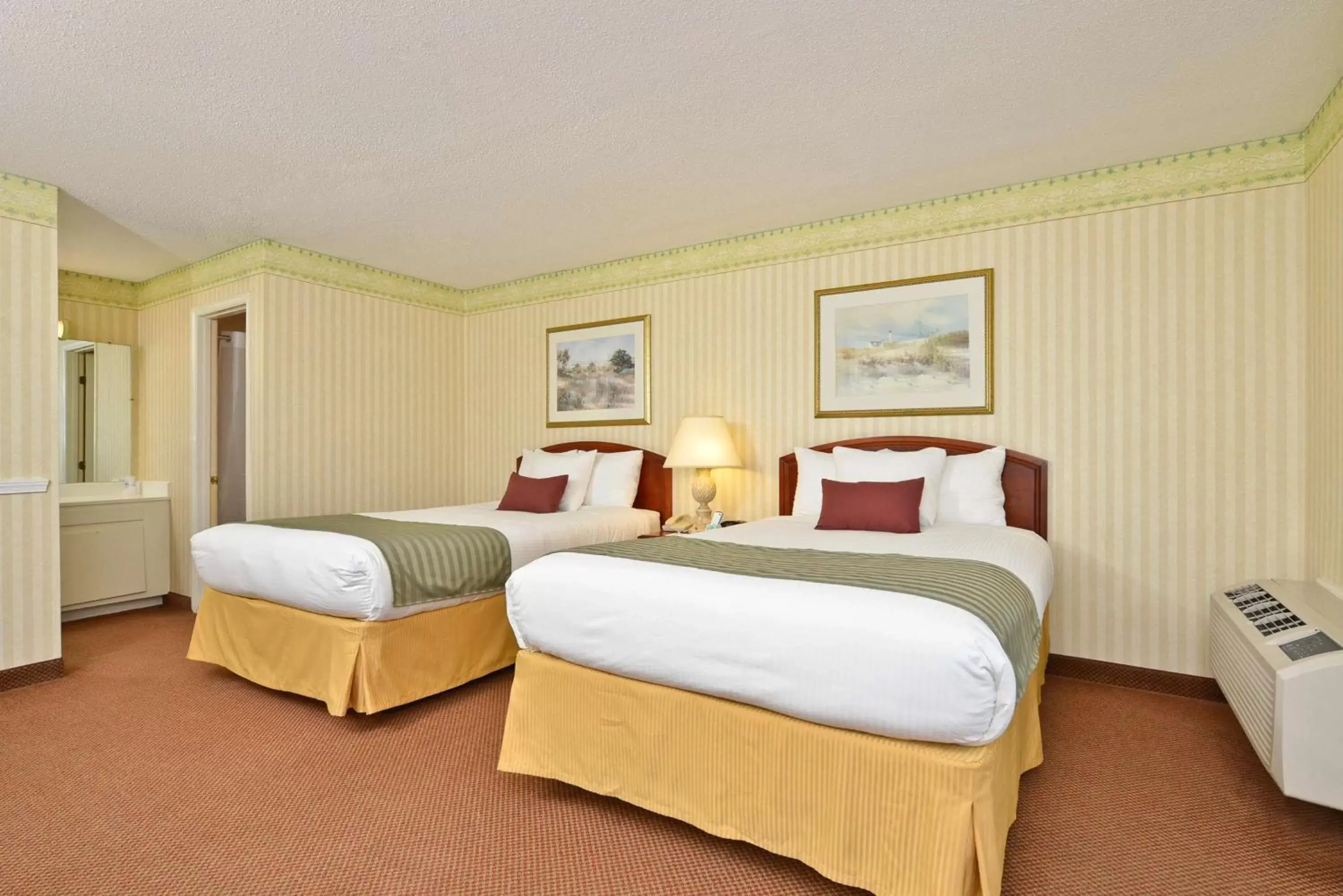 Photo of the whole room, Bed in Best Western - Freeport Inn