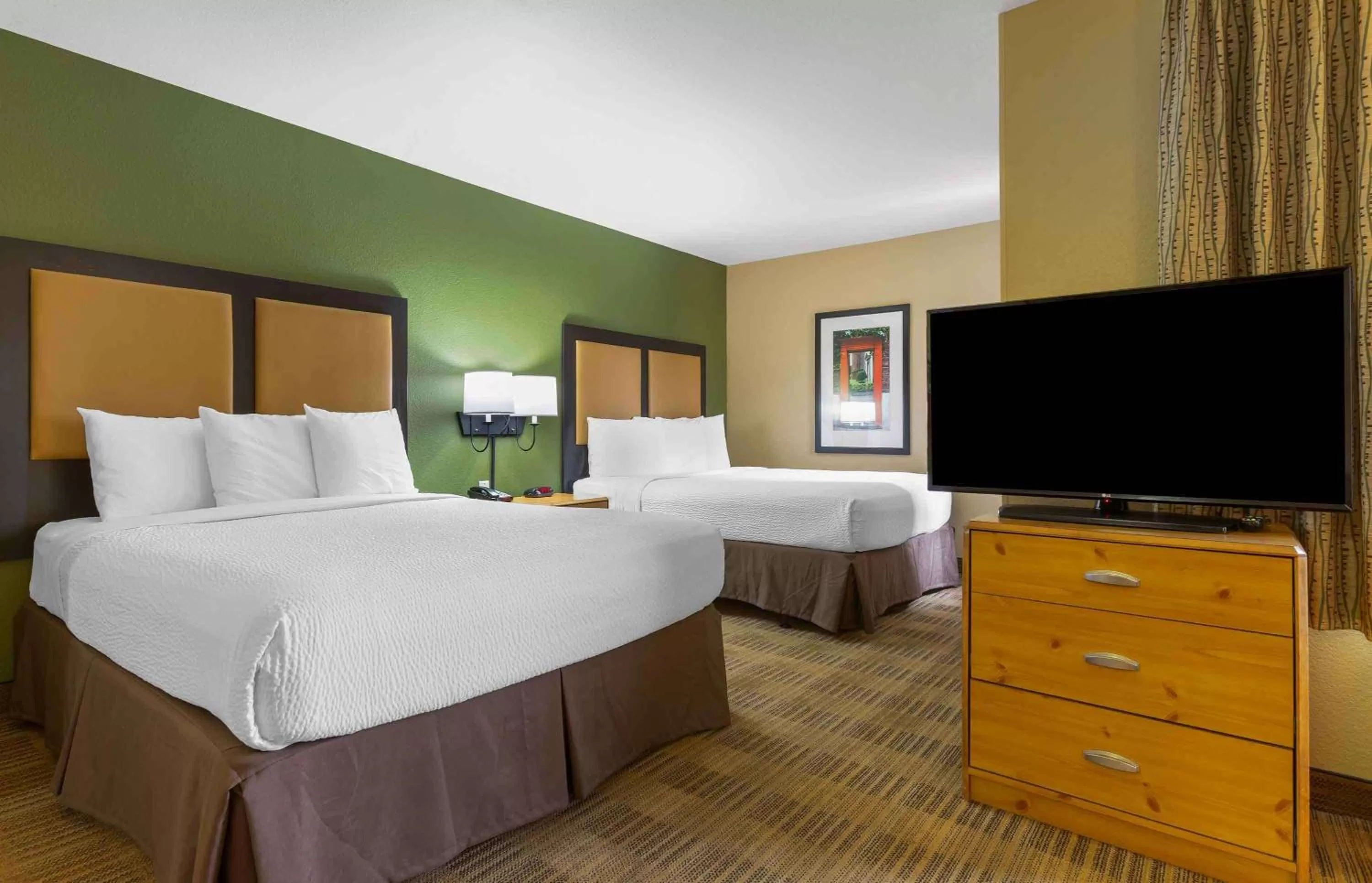 Bedroom, Bed in Extended Stay America Select Suites - Atlanta - Buckhead