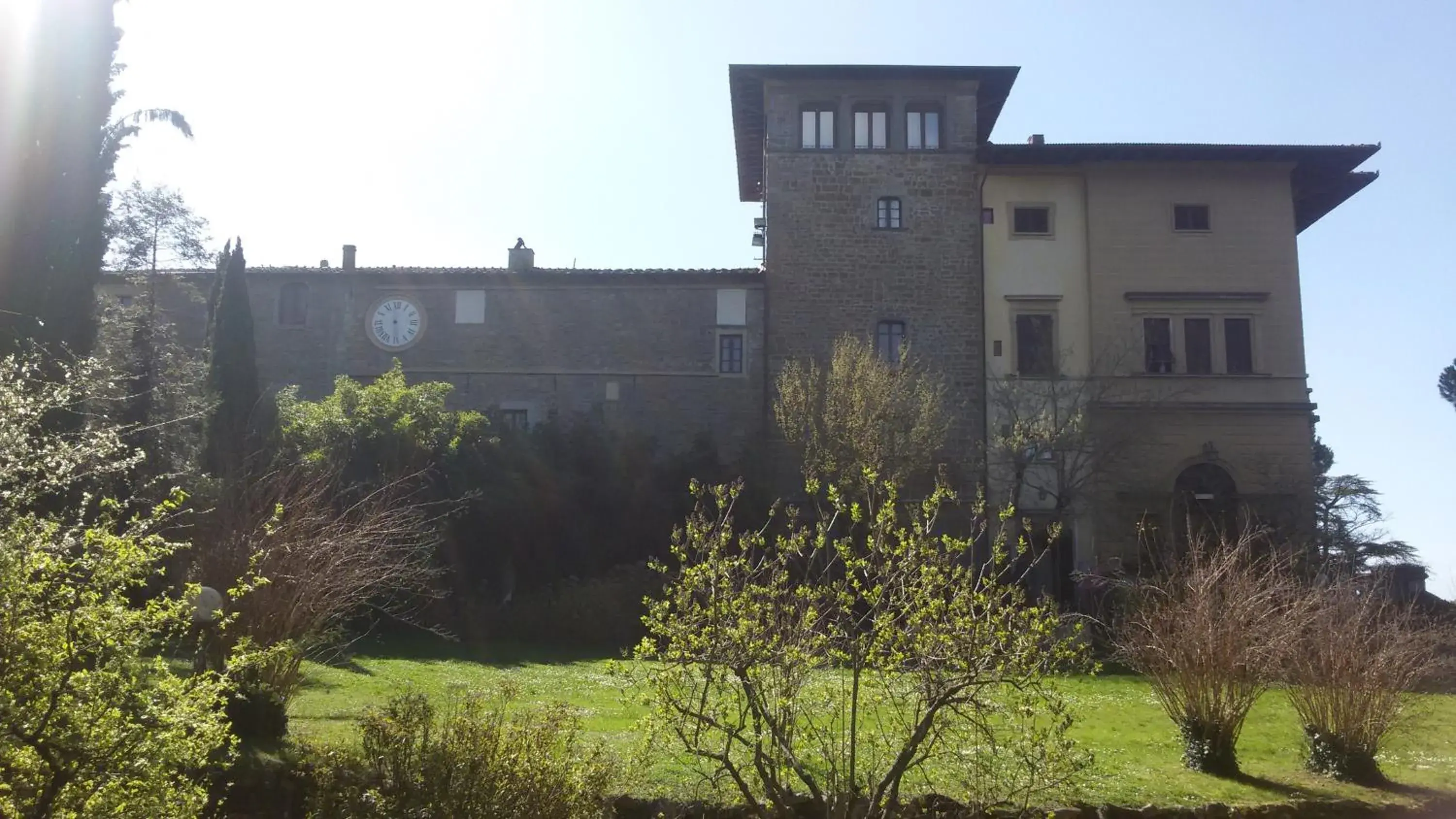 Facade/entrance, Property Building in Villa Pitiana