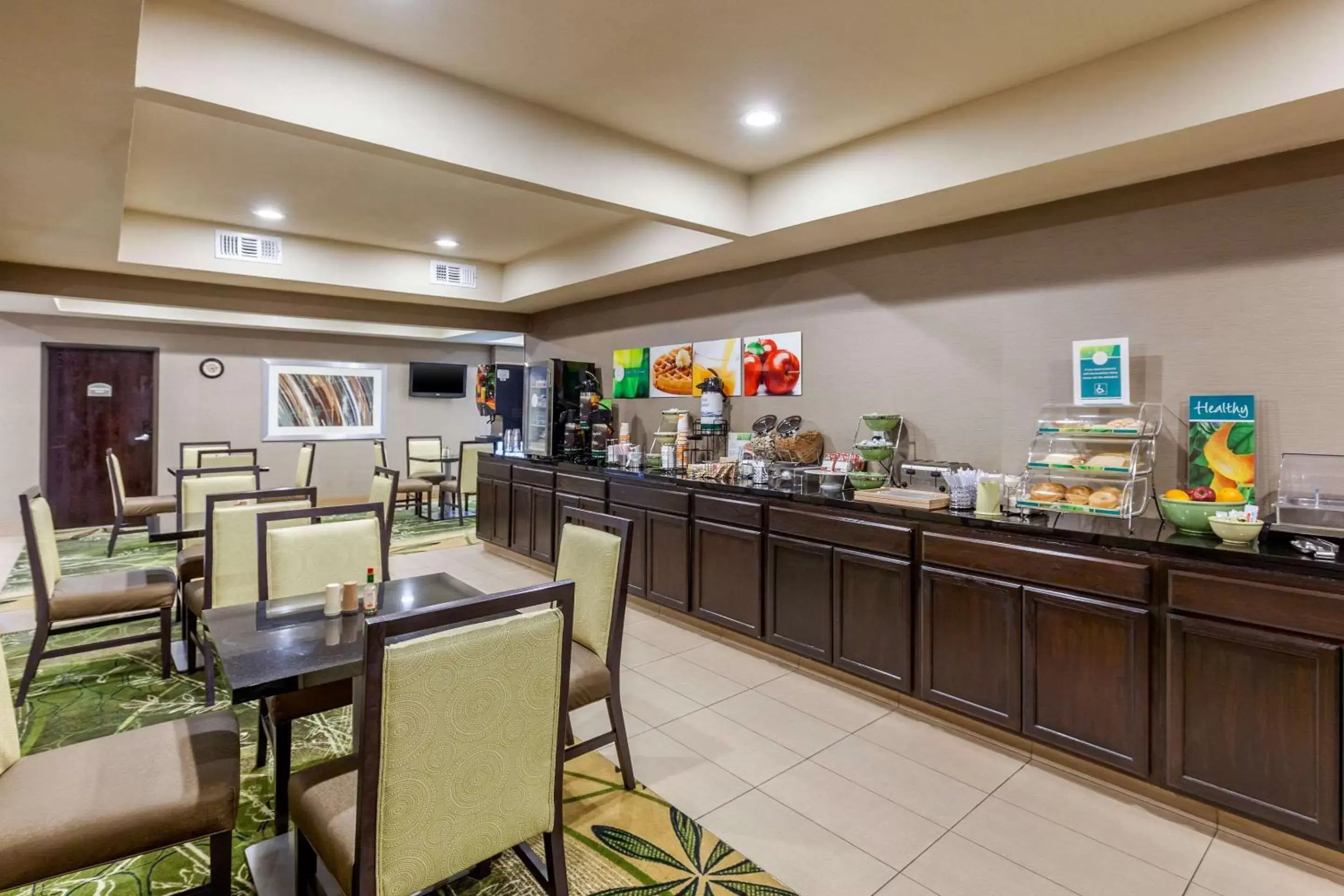 Restaurant/places to eat in Quality Inn & Suites Durant Restaurant/places to eat in Quality Inn & Suites Durant