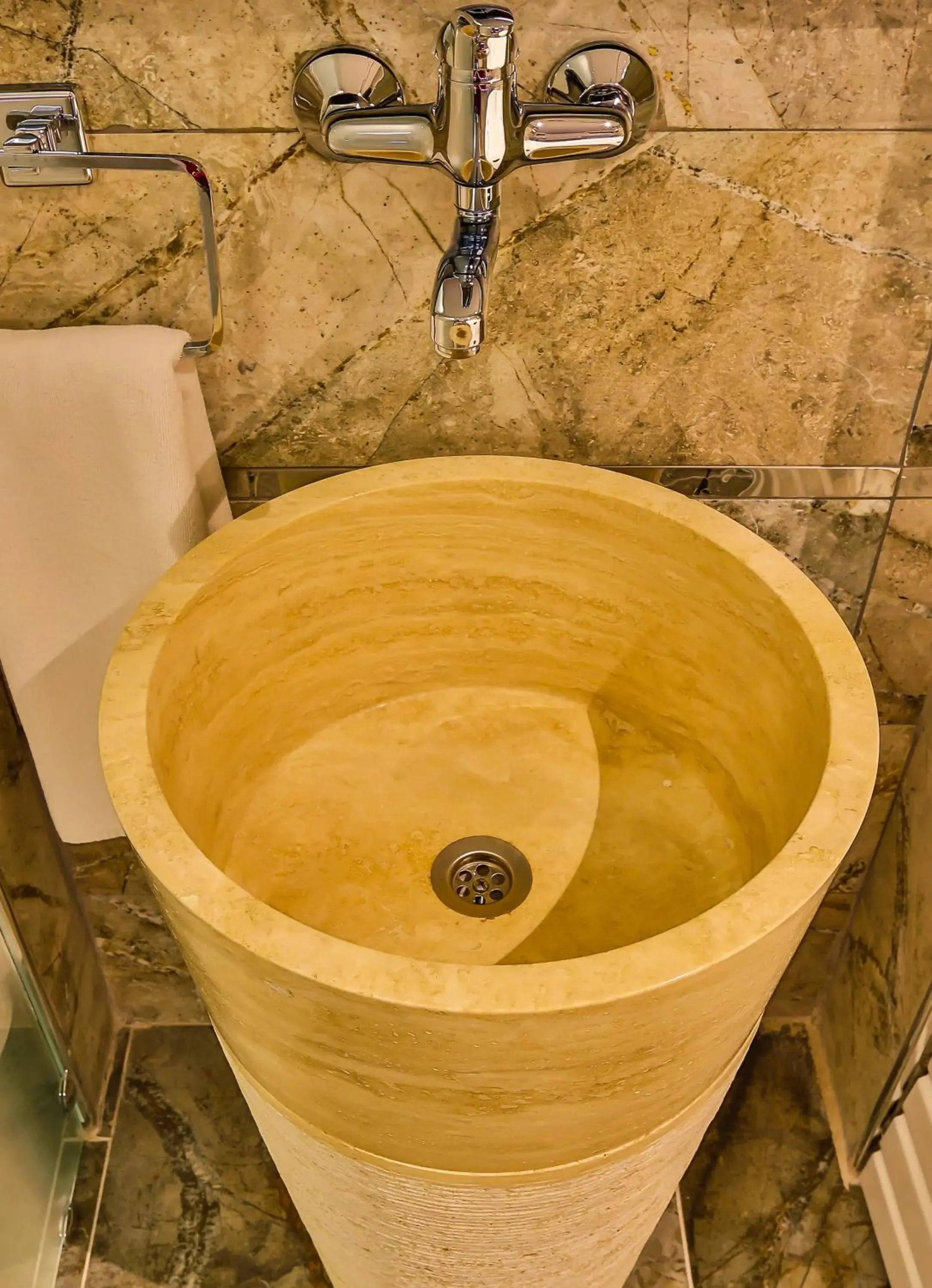 Decorative detail, Bathroom in Bellezza Hotel Ortakoy