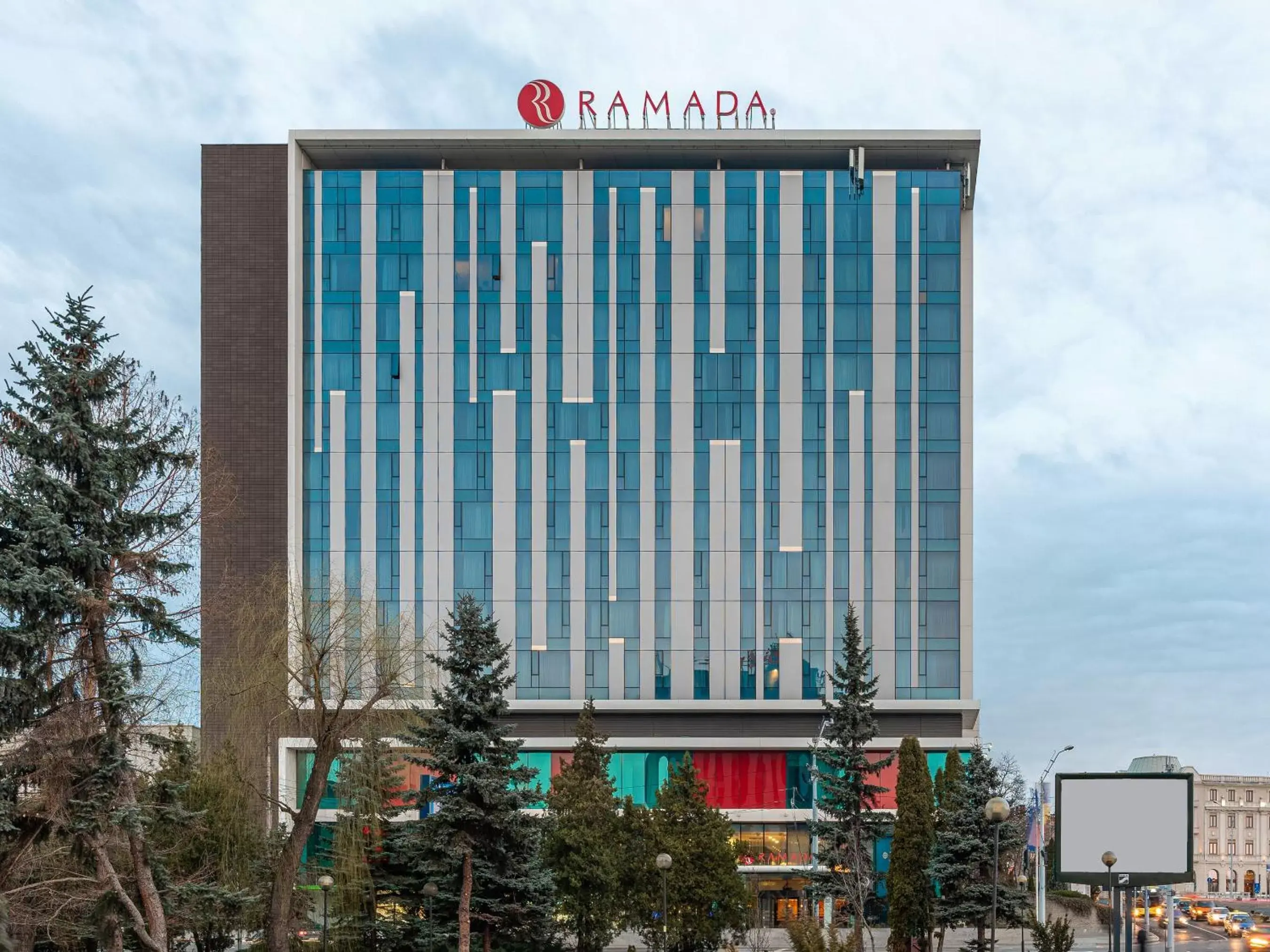 Facade/entrance, Property Building in Ramada Sibiu Hotel