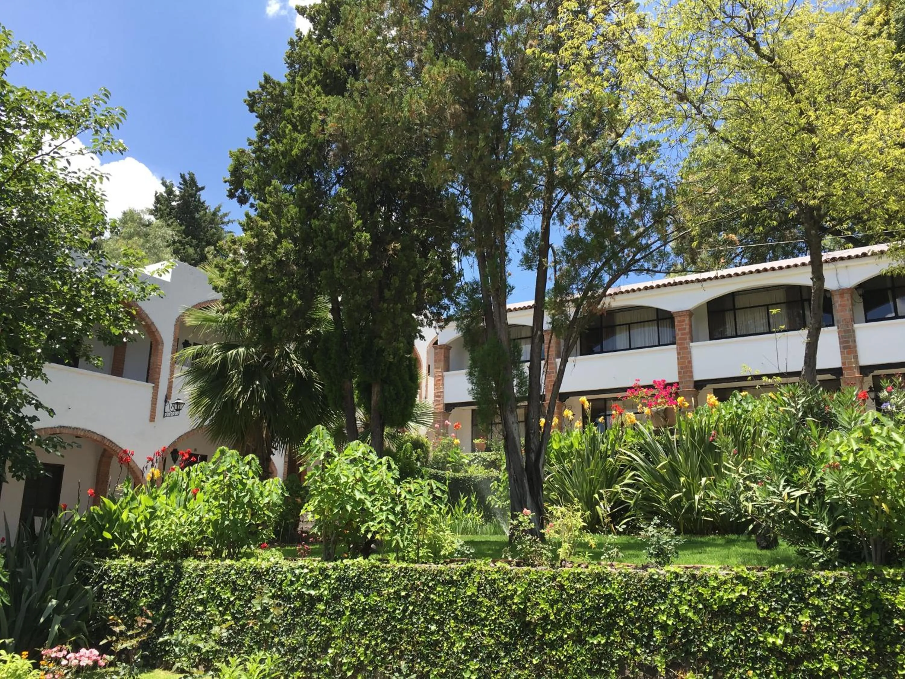 Garden in Rancho Hotel Atascadero