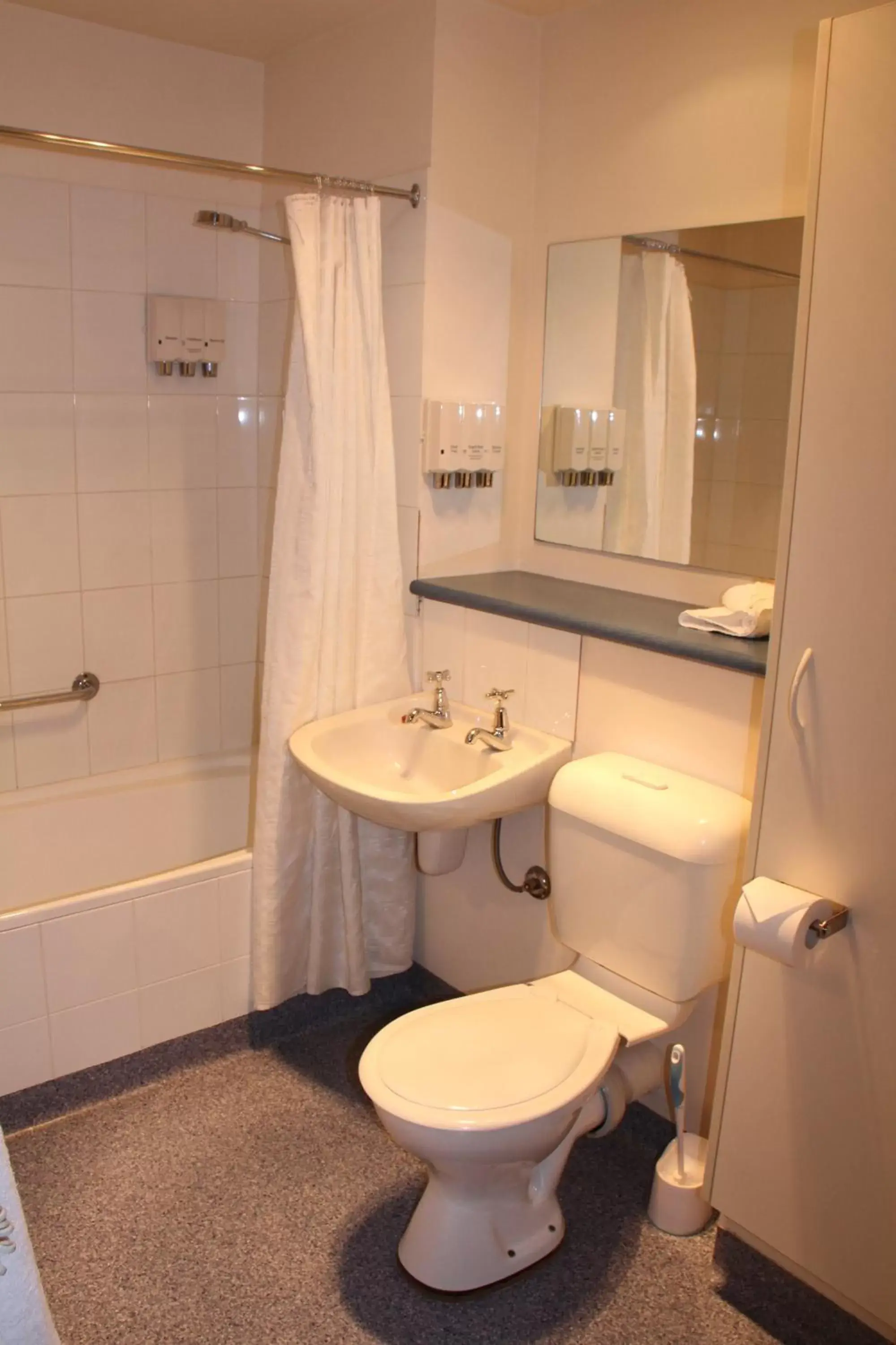 Bathroom in Bay Hotel Apartments