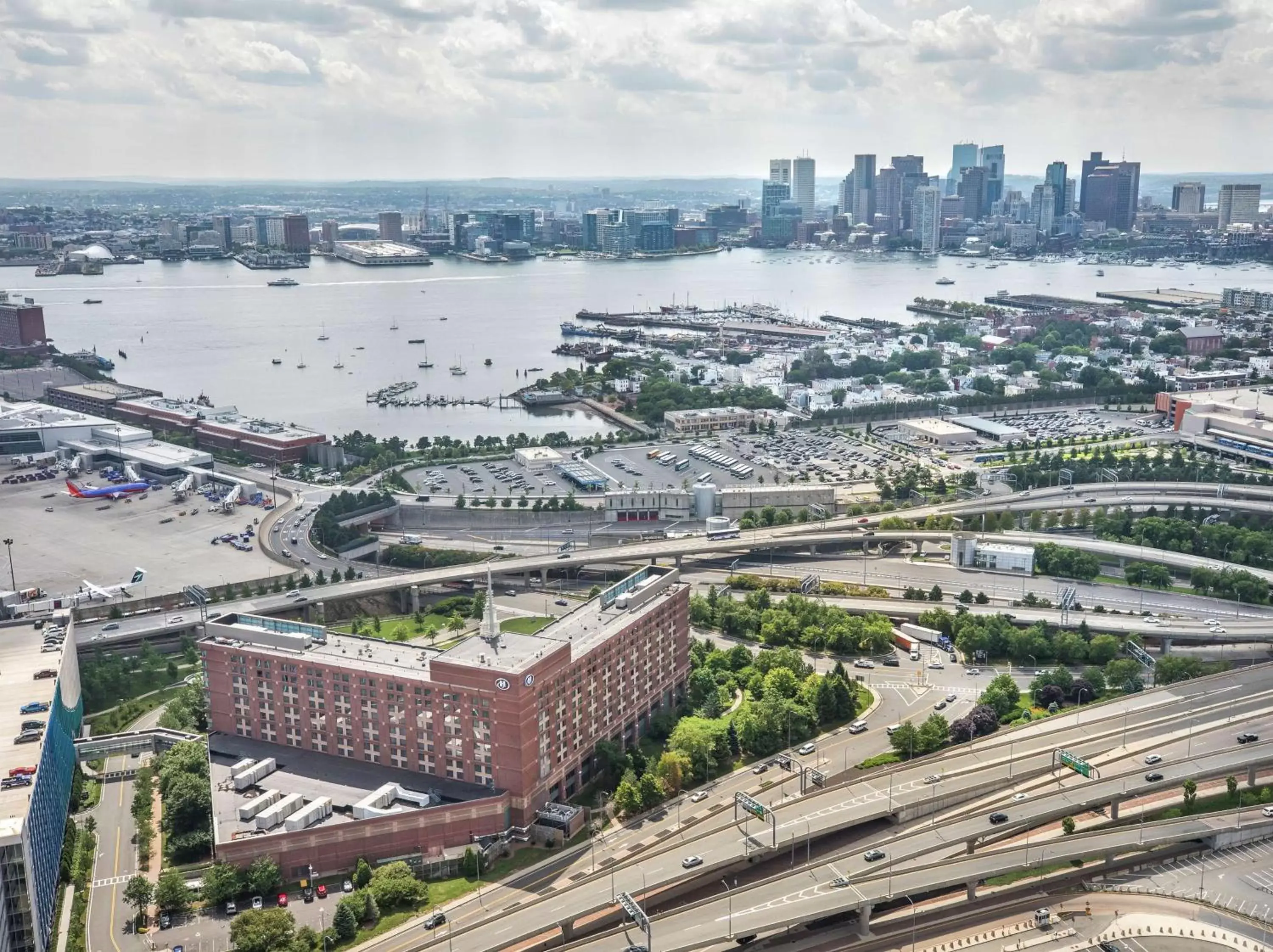 Property building, Bird's-eye View in Hilton Boston Logan Airport