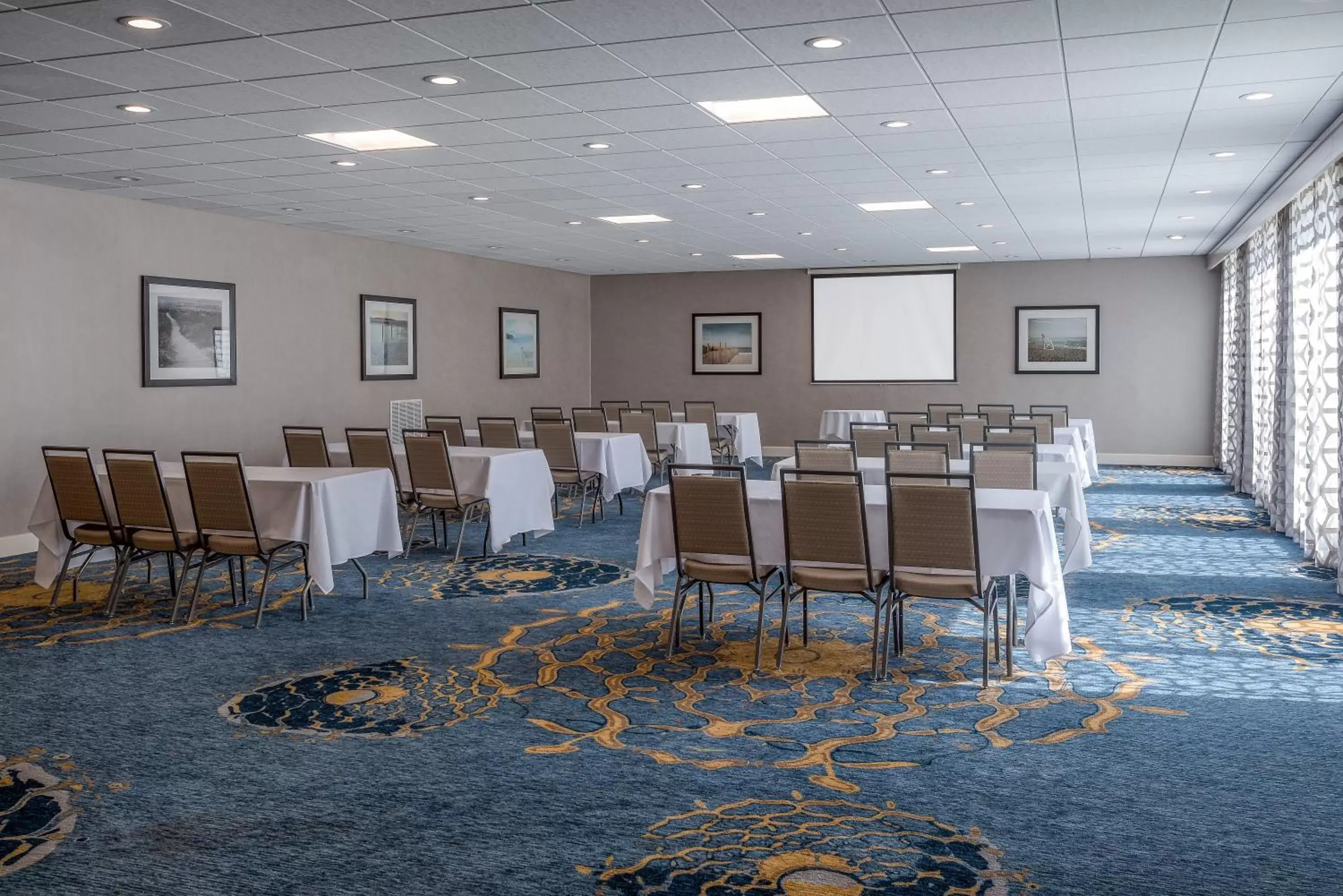 Meeting/conference room in Holiday Inn South Kingstown-Newport Area, an IHG Hotel