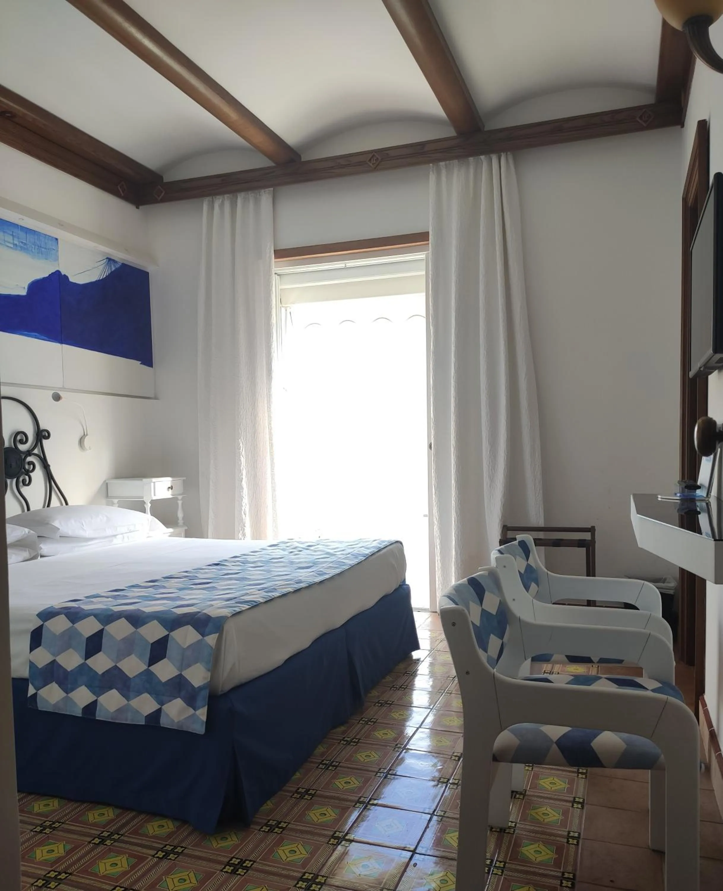 Photo of the whole room, Bed in Taverna Del Capitano