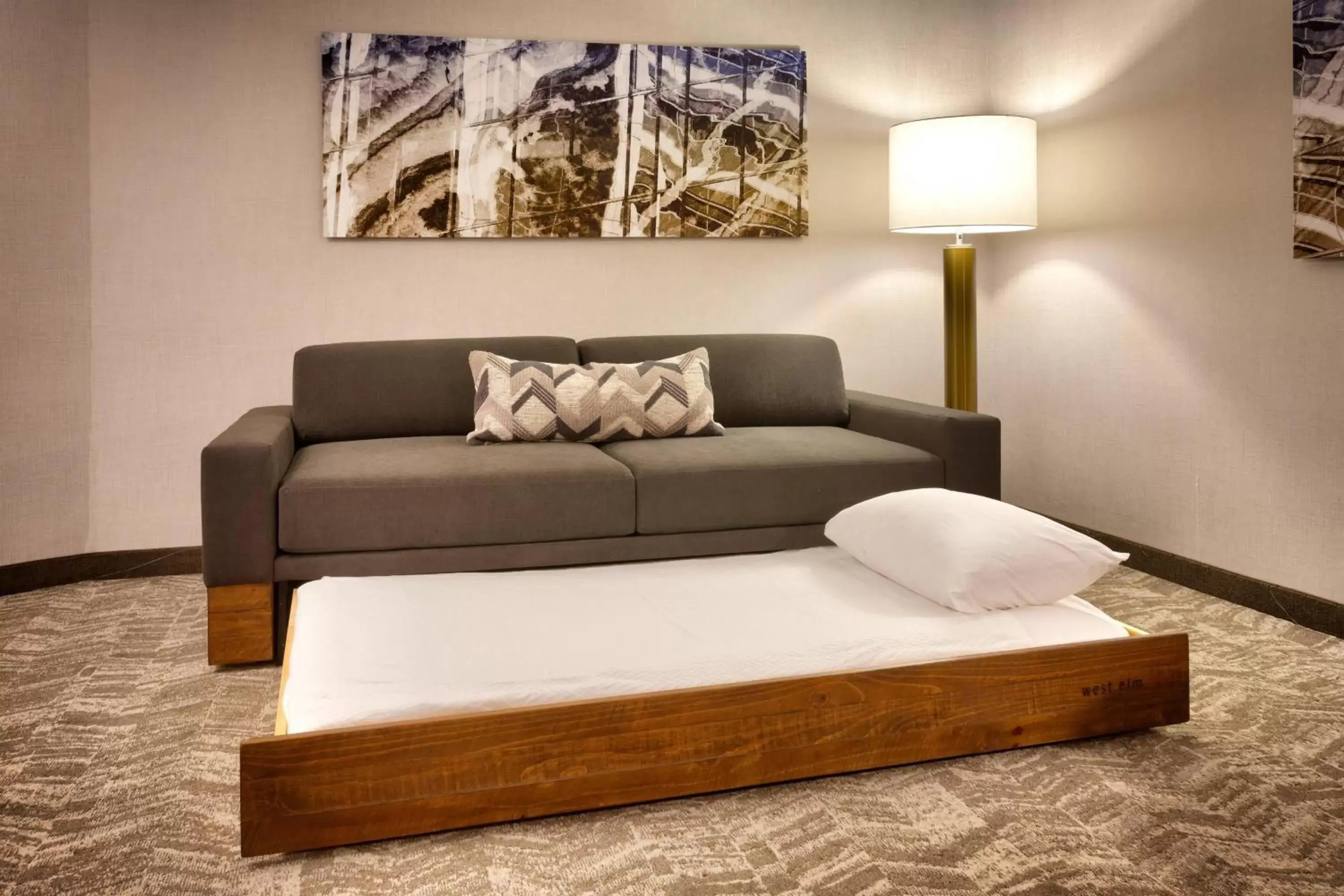 Bedroom, Seating Area in SpringHill Suites by Marriott Coralville