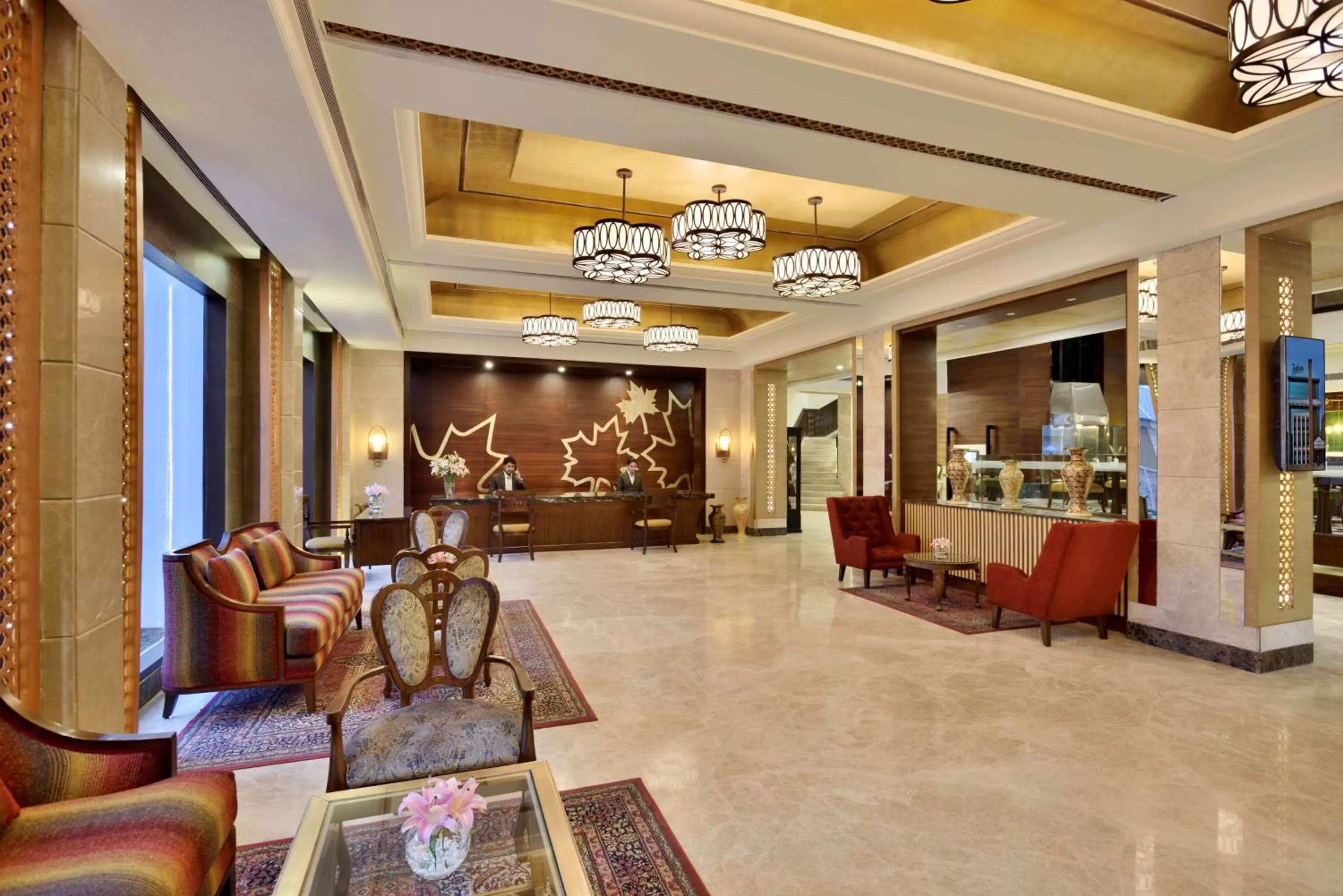 Lobby or reception in Radisson Srinagar
