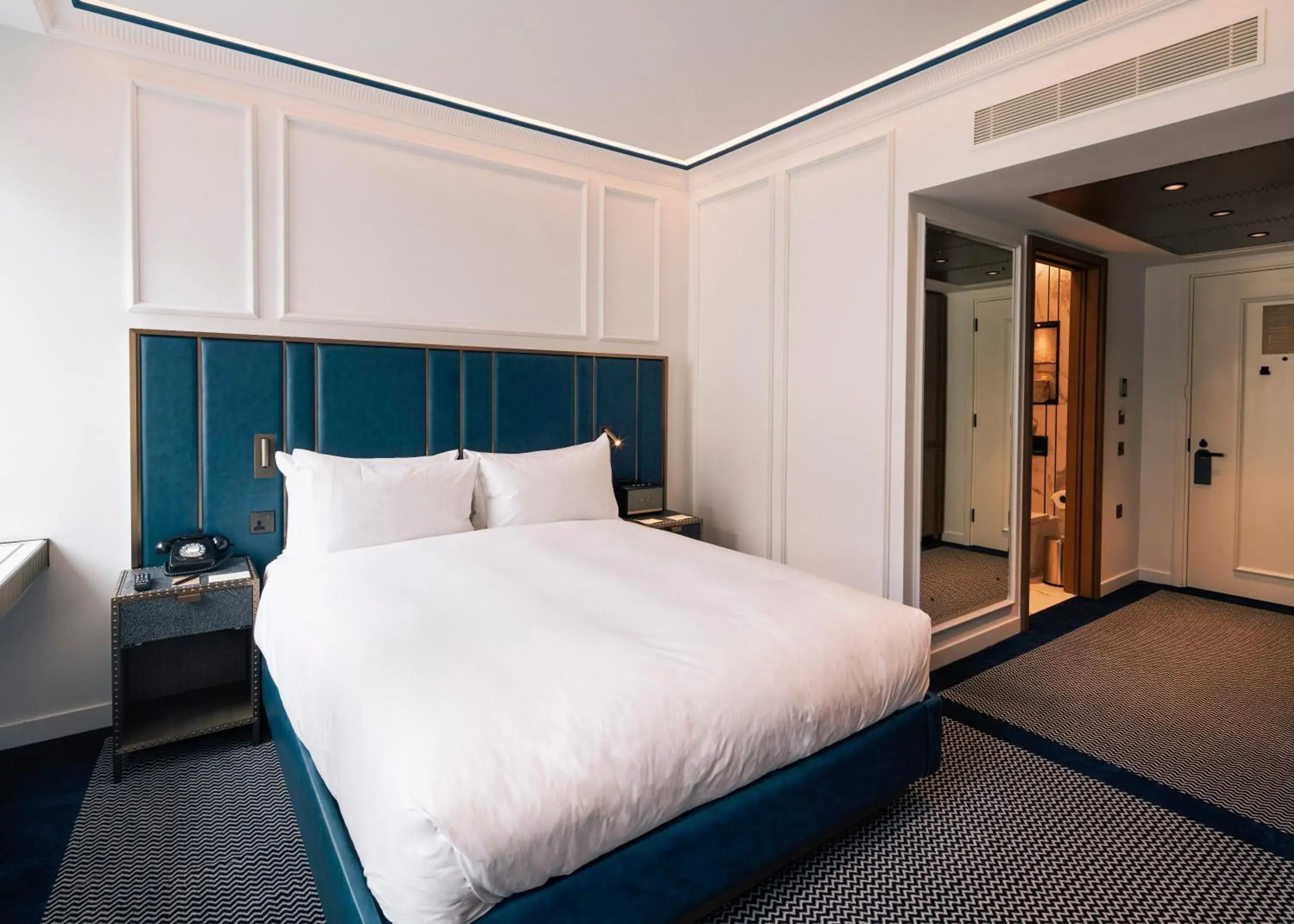 Superior Double Room in Page8, Page Hotels