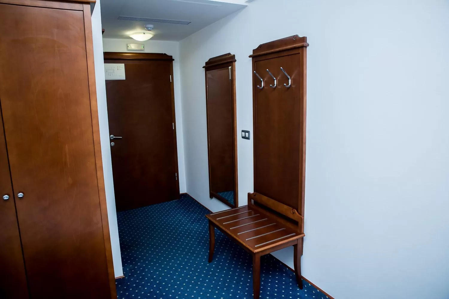 wardrobe in Hotel Hum