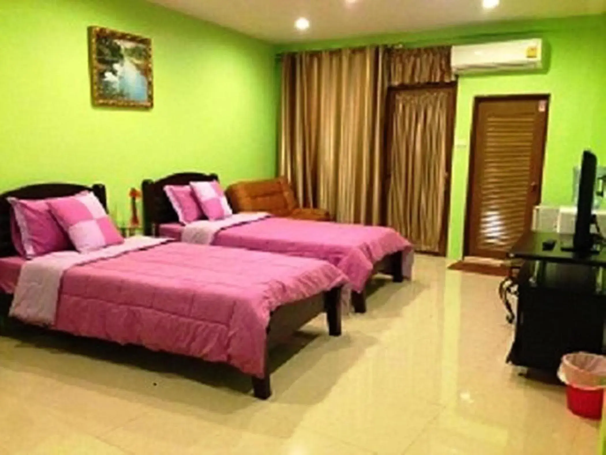 Bed in Penang Palace