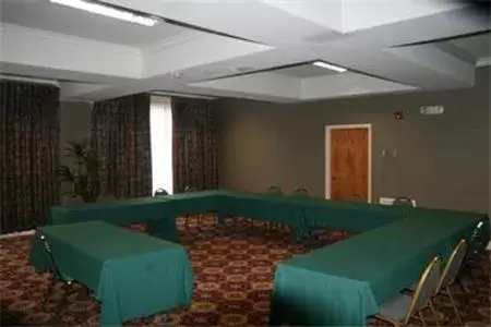 Meeting/conference room in Hampton Inn Laplace