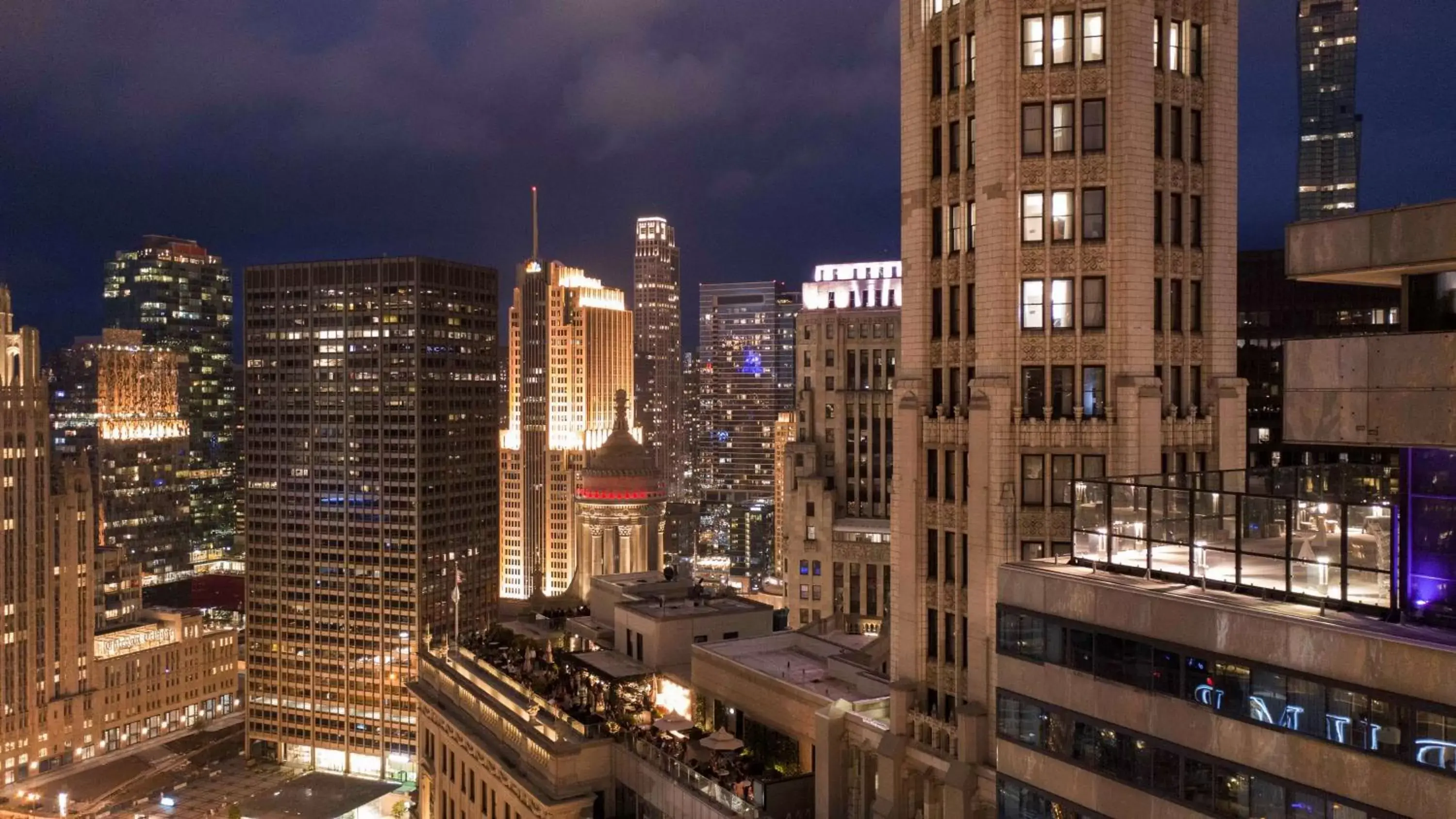 Property building in The Royal Sonesta Chicago Downtown