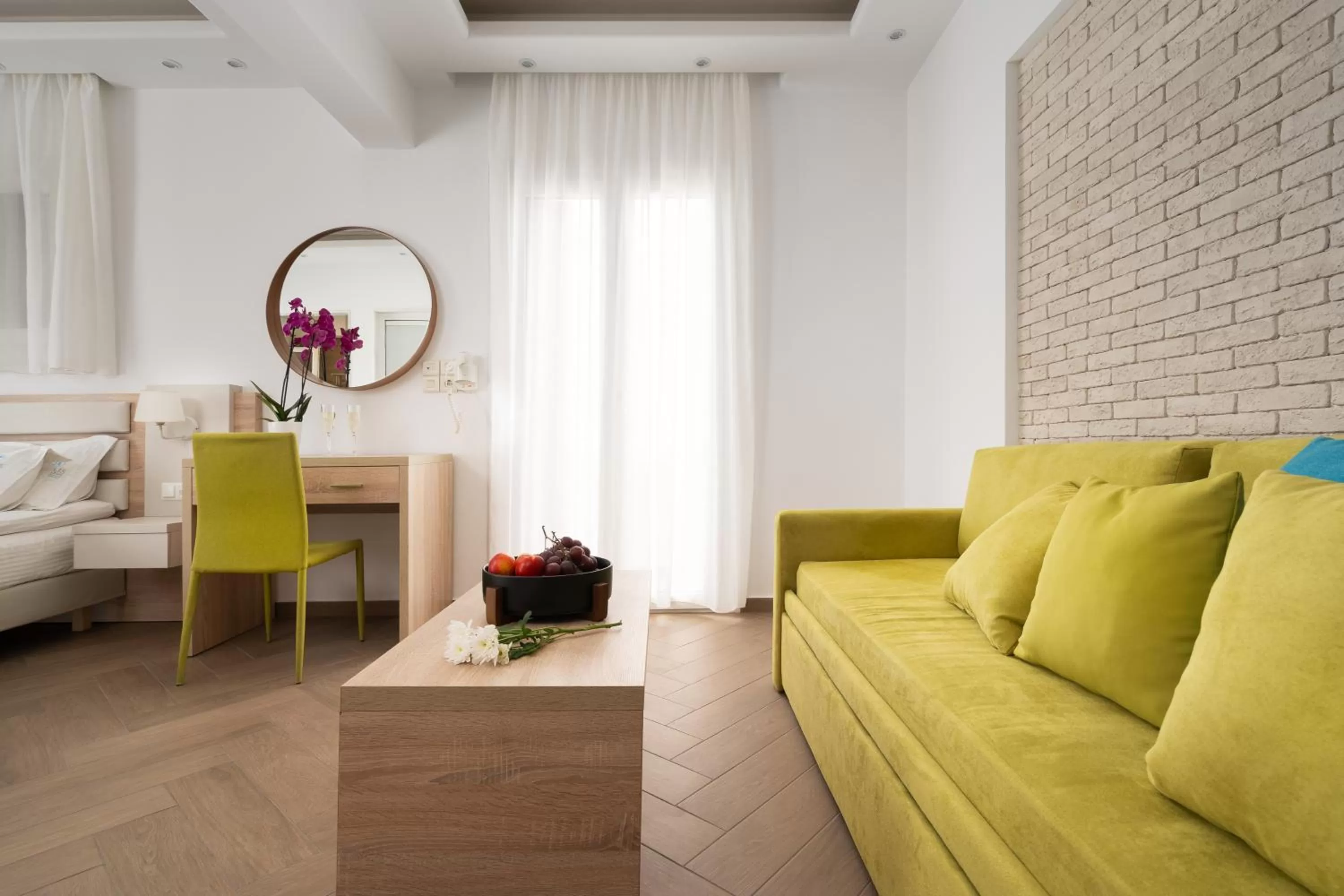 Photo of the whole room in Polis of Naxos