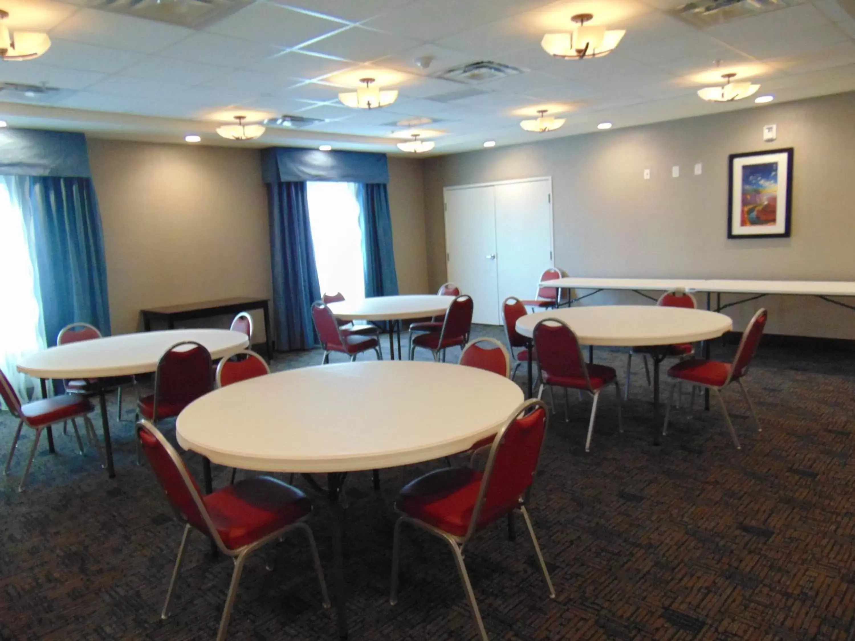 Meeting/conference room in Holiday Inn Express & Suites Springville-South Provo Area, an IHG Hotel