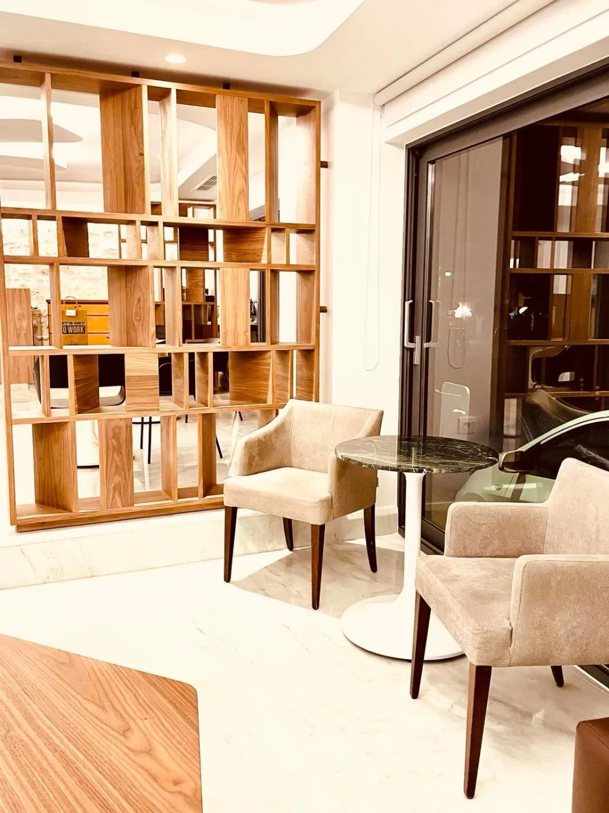 Lounge or bar in Iraklion Hotel