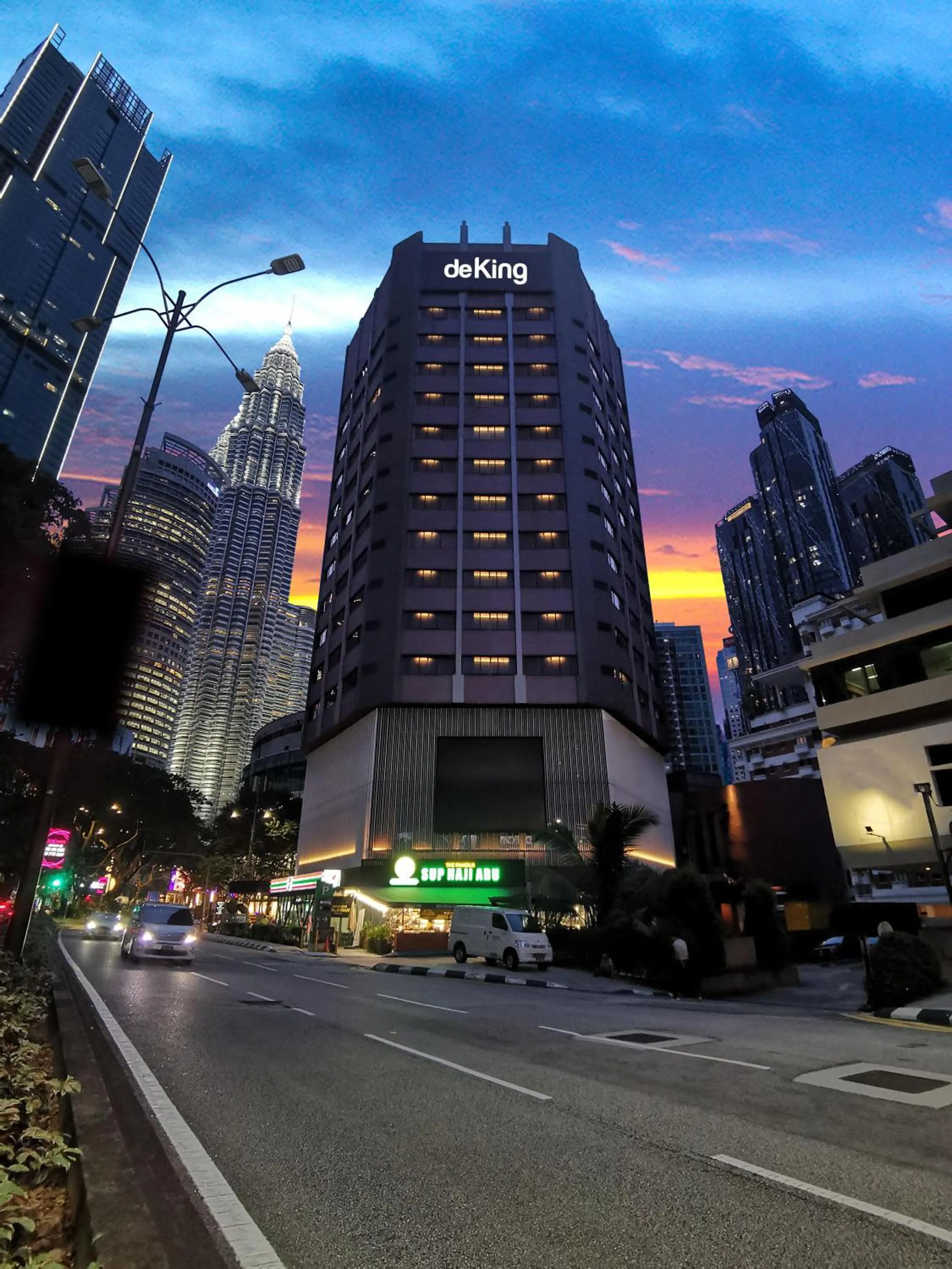 Property building in de King Hotel KLCC