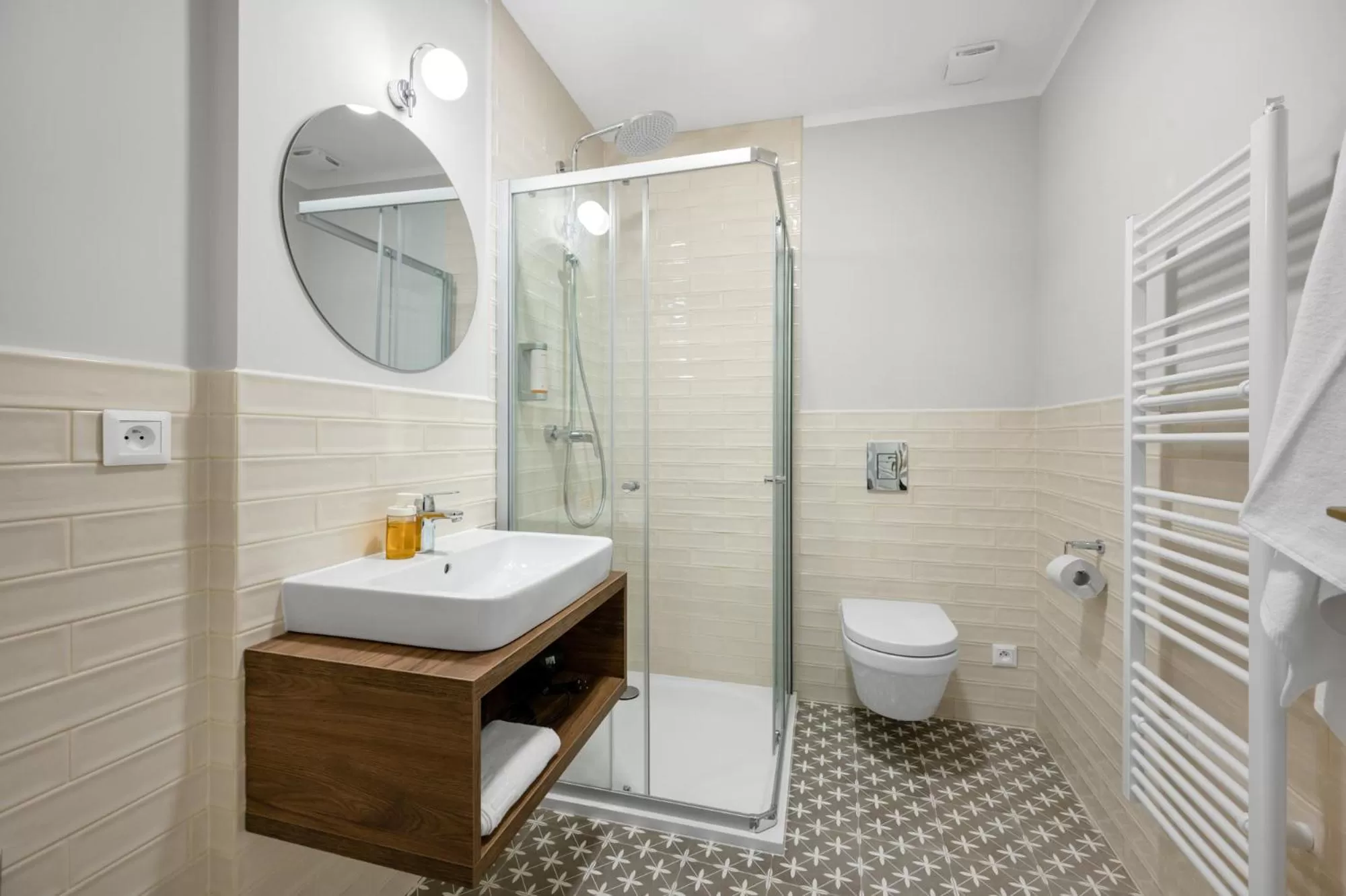 Shower in Palace Apartments