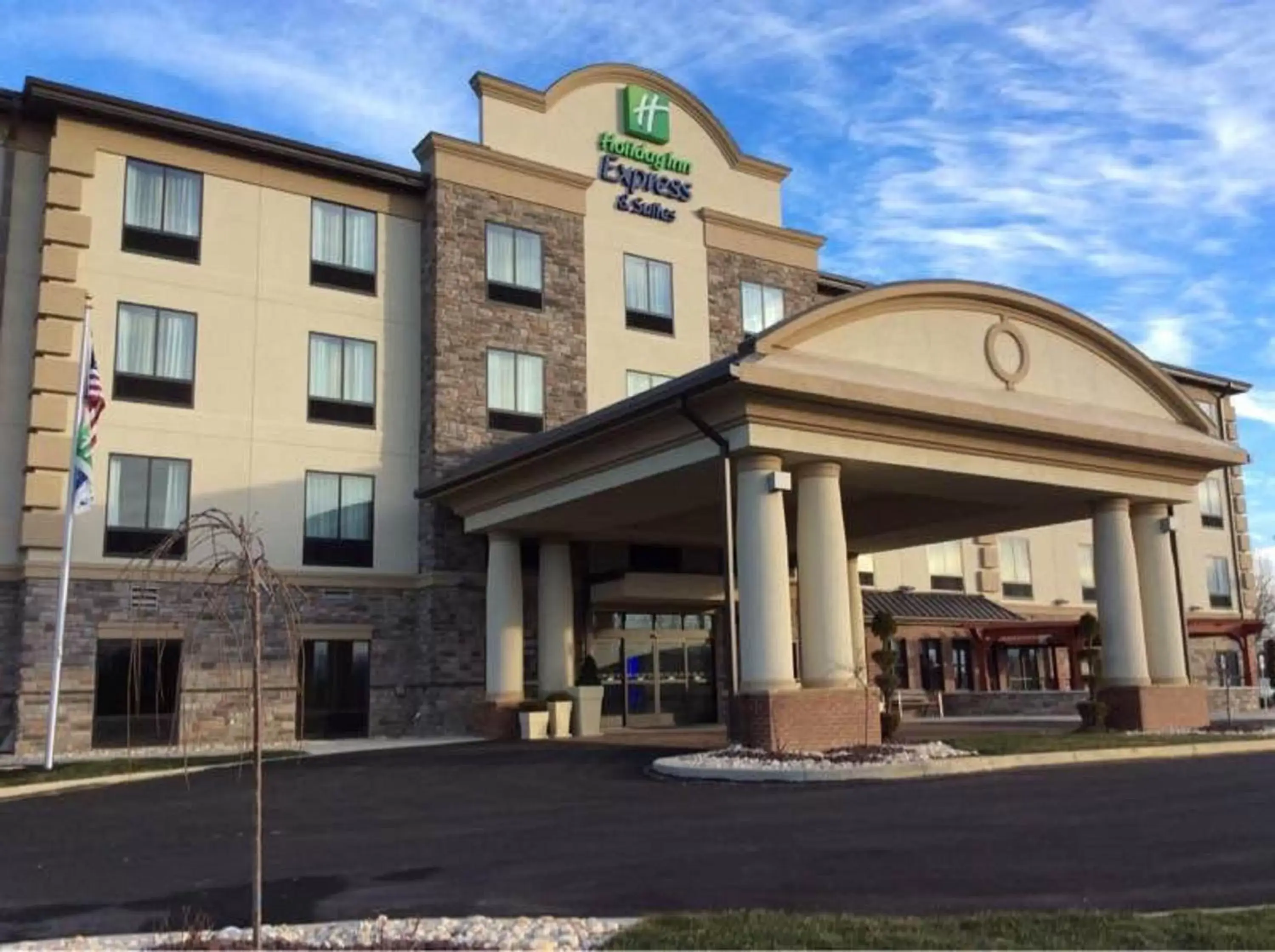 Property Building in Holiday Inn Express & Suites Butler, an IHG Hotel