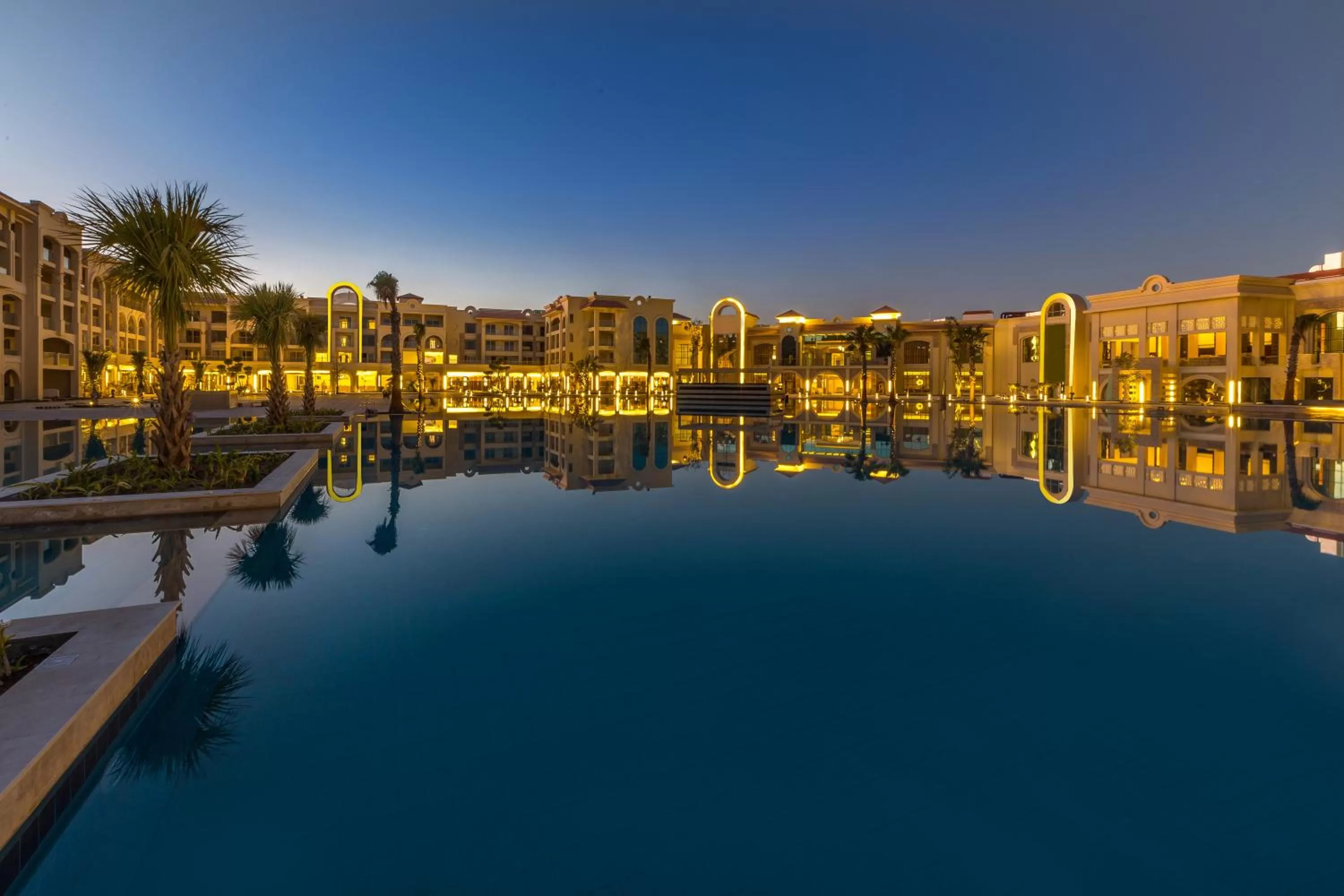 Swimming pool in Pickalbatros White Beach Resort - Hurghada