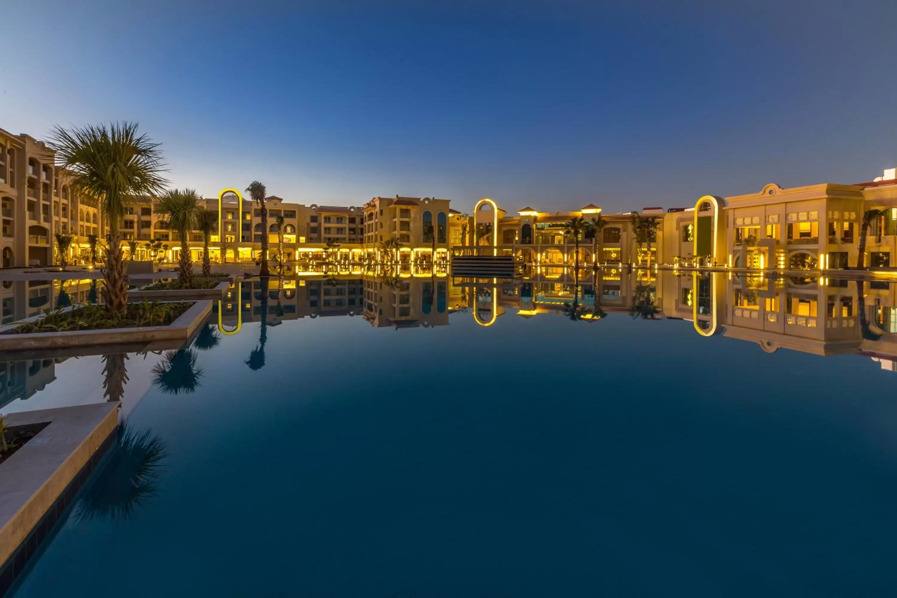 Swimming Pool in Pickalbatros White Beach Resort - Hurghada