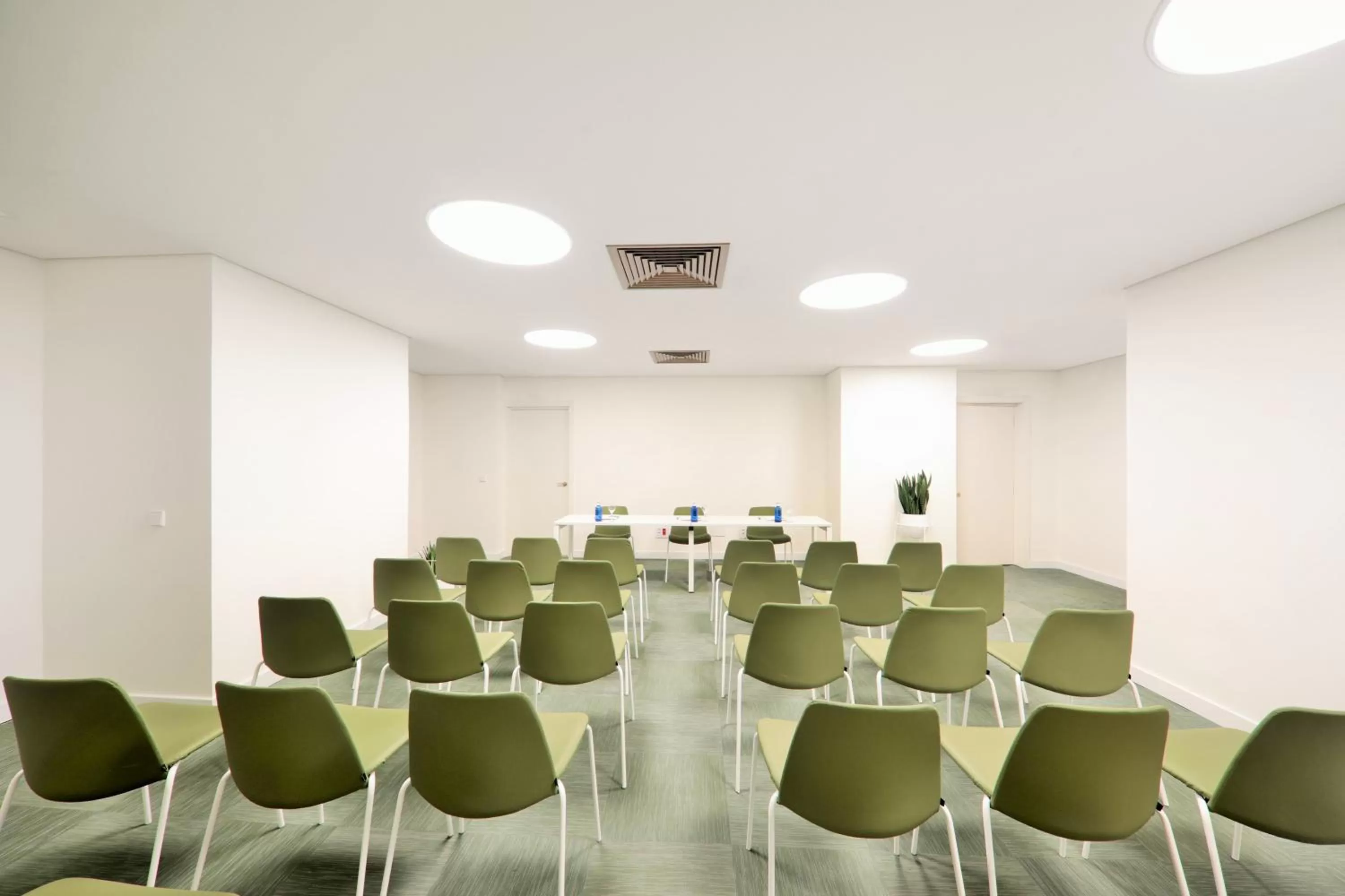 Business facilities in Iberostar Selection Paseo de Gracia 4 Sup