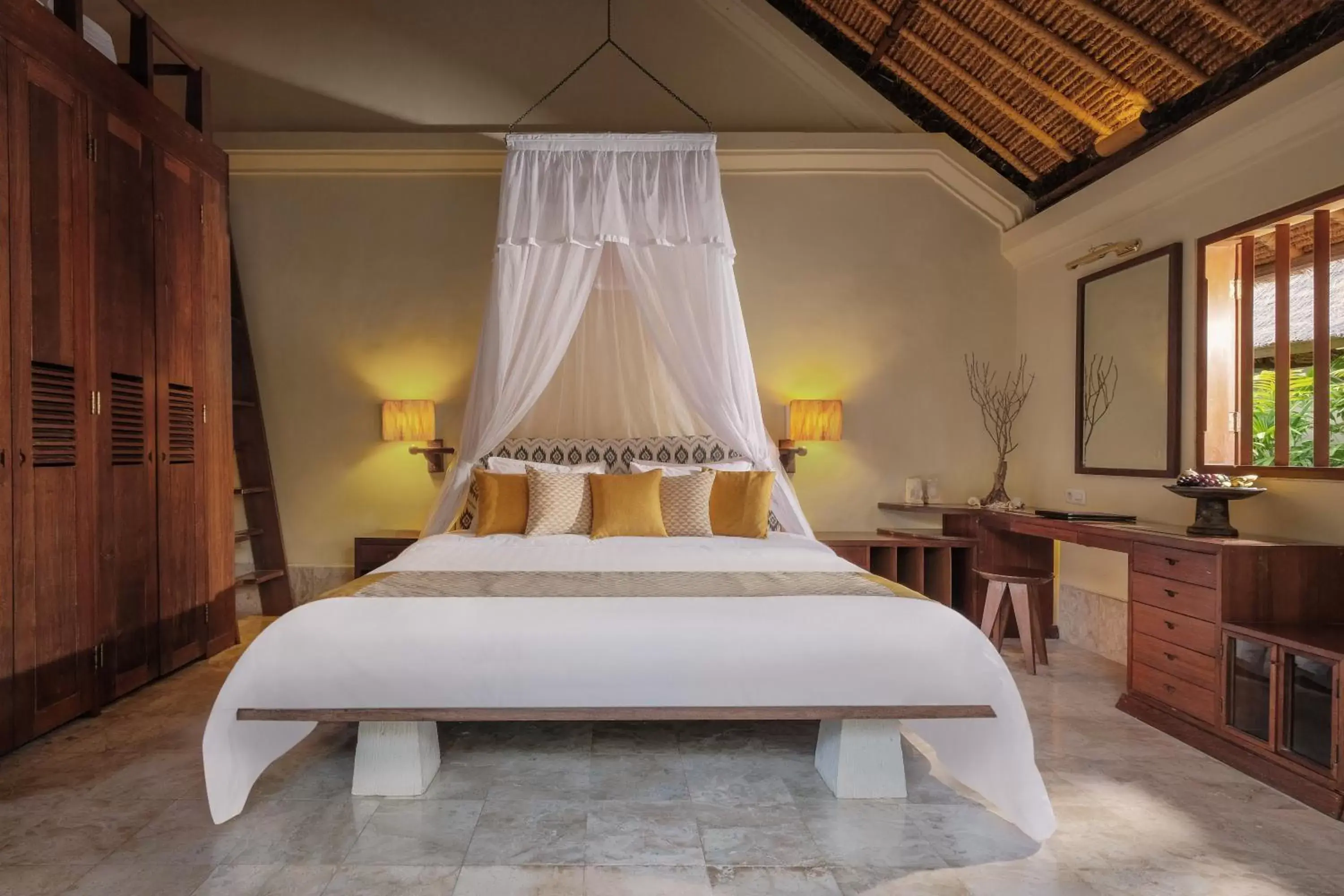 Bed in Mimpi Resort Menjangan