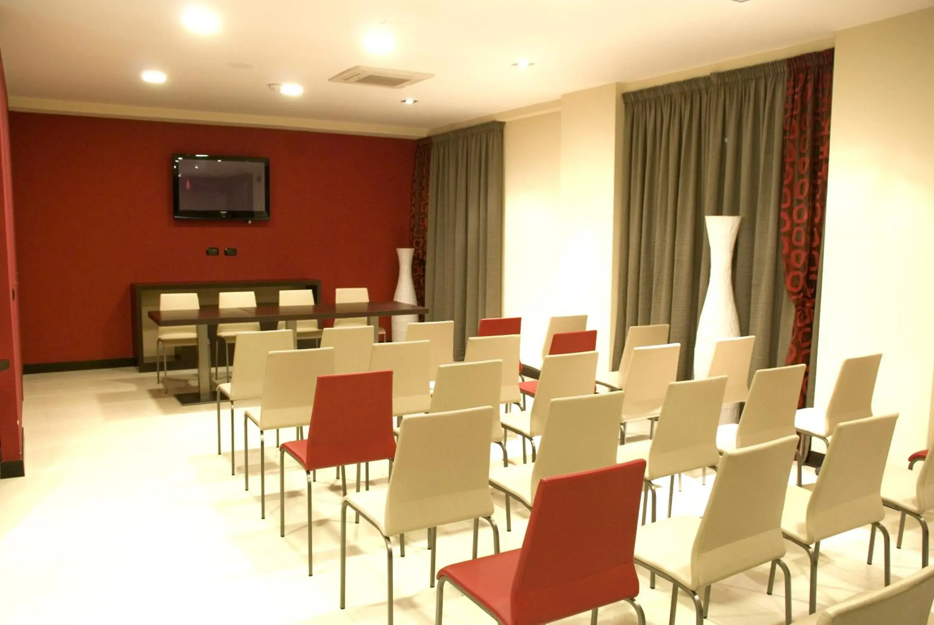 Meeting/conference room in La Isla Resort