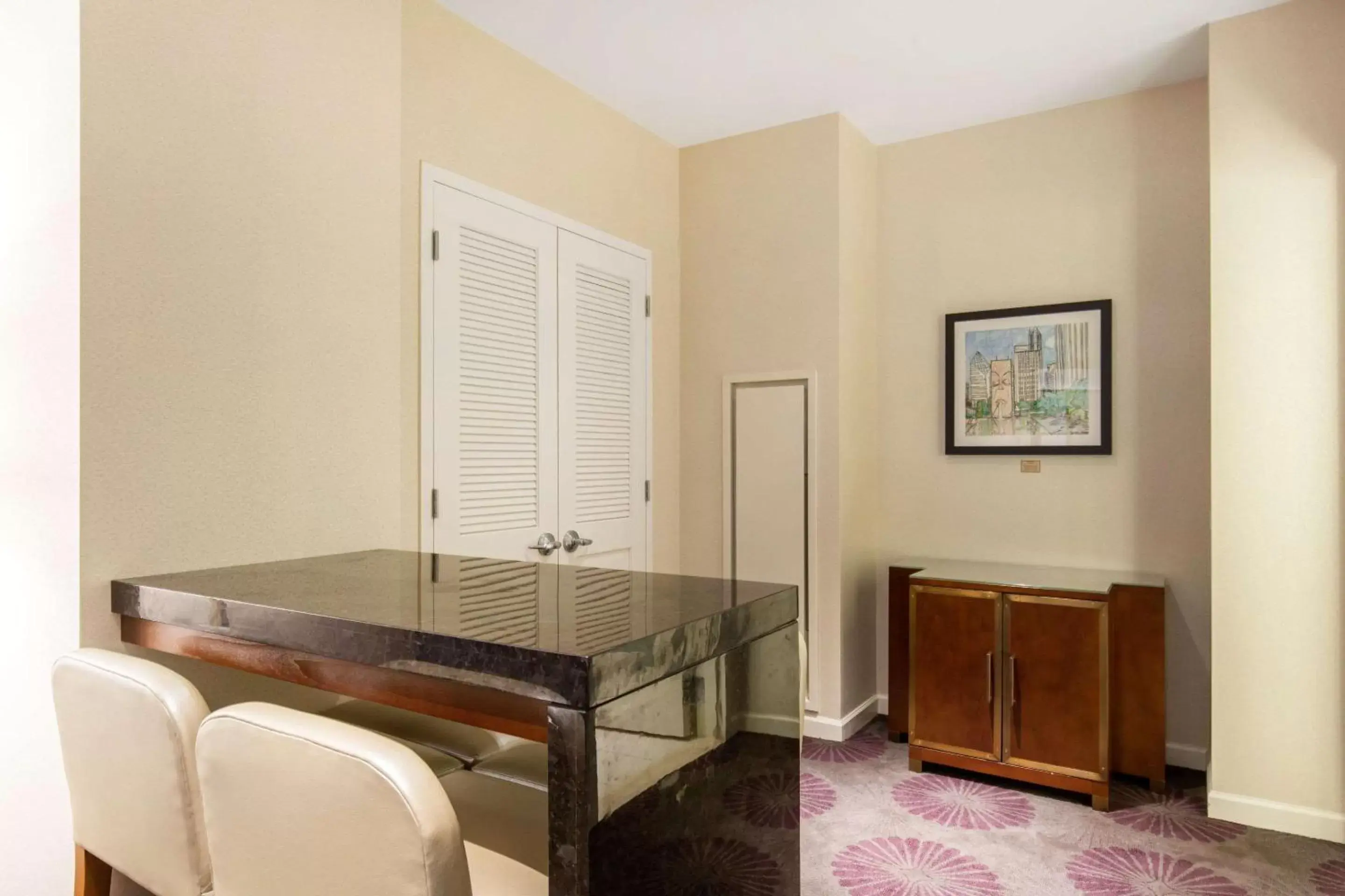 Photo of the whole room, Seating Area in The Chicago Hotel Collection Magnificent Mile