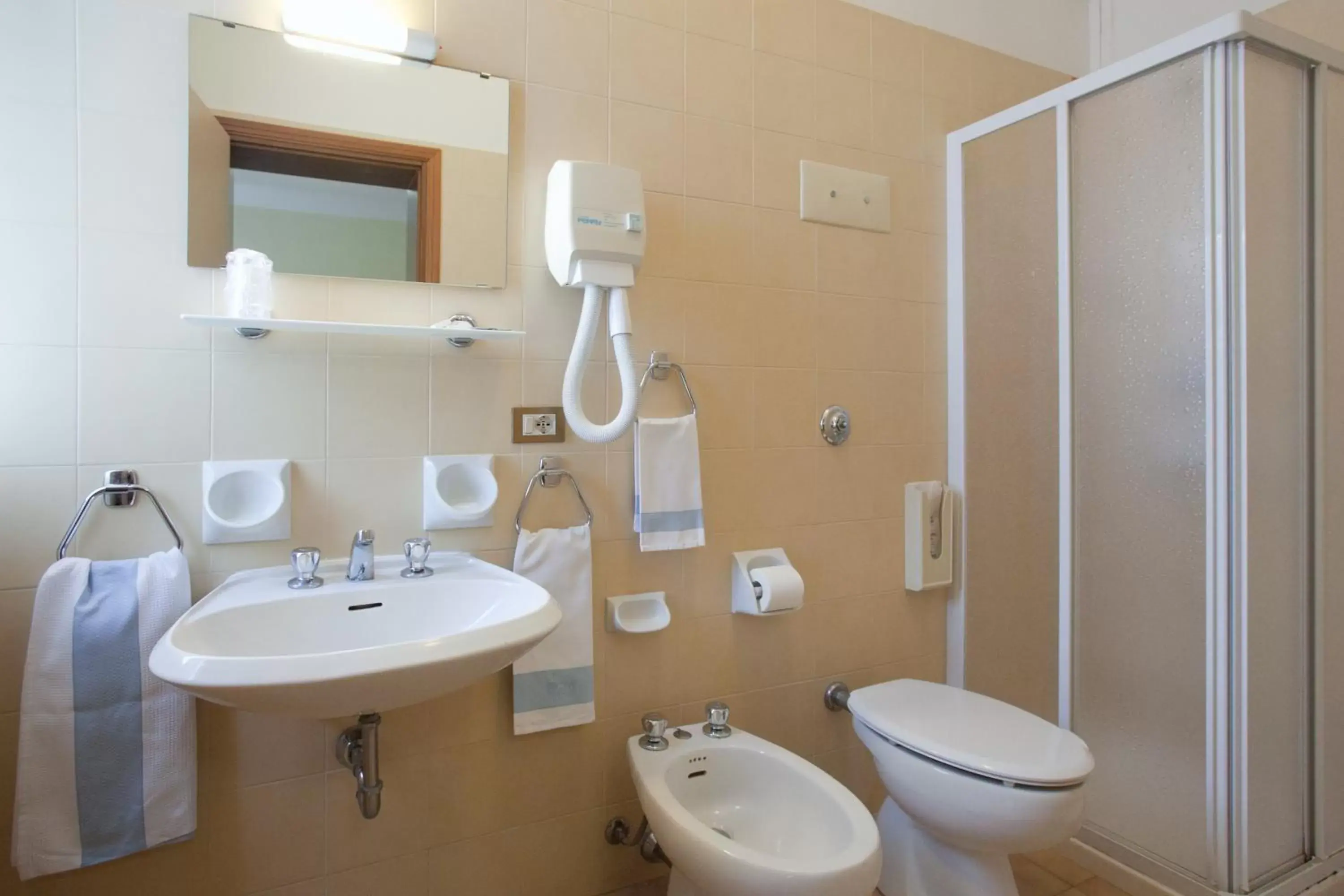 Public Bath, Bathroom in Hotel Casa Del Pellegrino