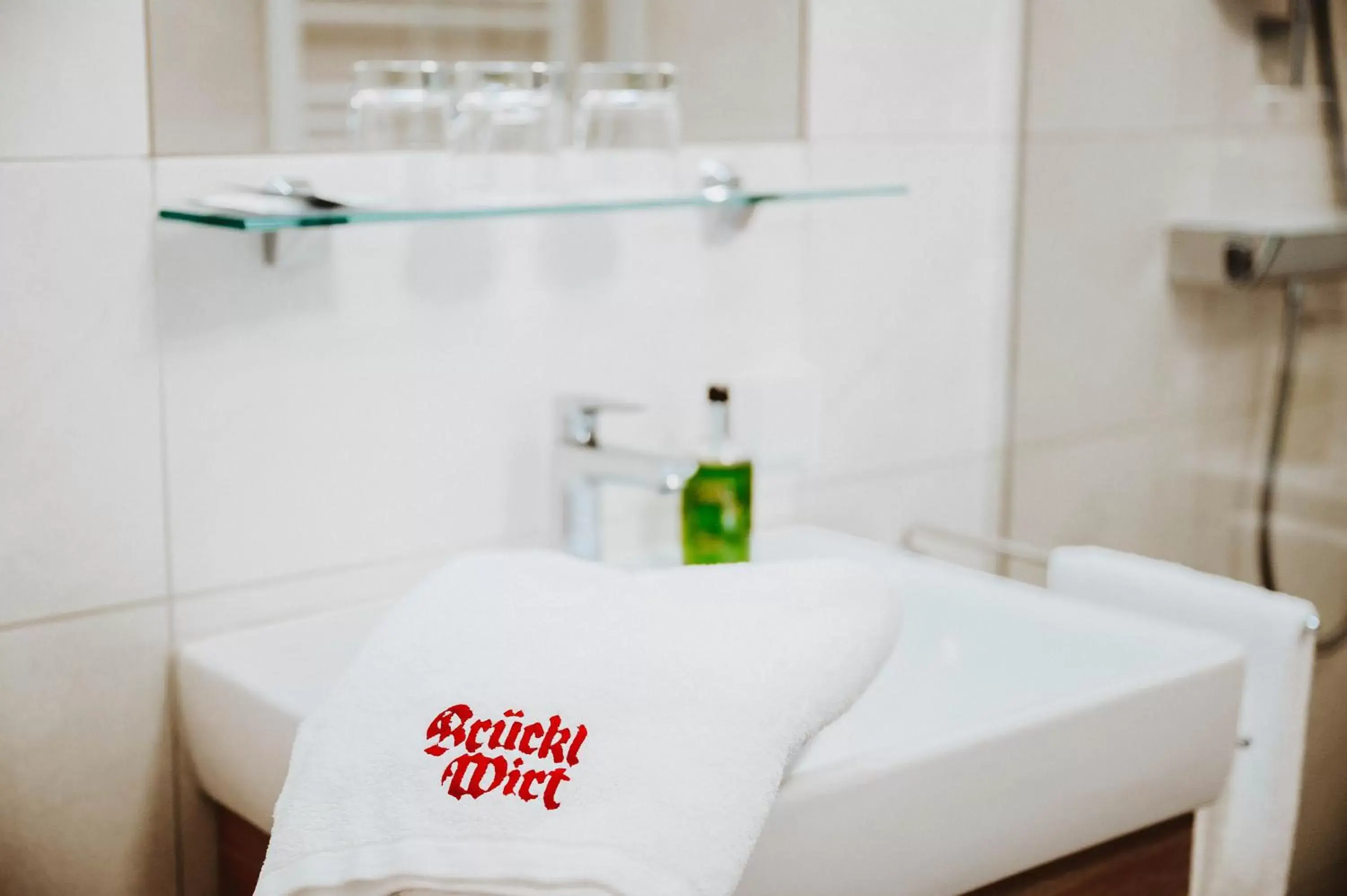 Single Room with Garden View in Hotel Brücklwirt Single Room with Garden View in Hotel Brücklwirt