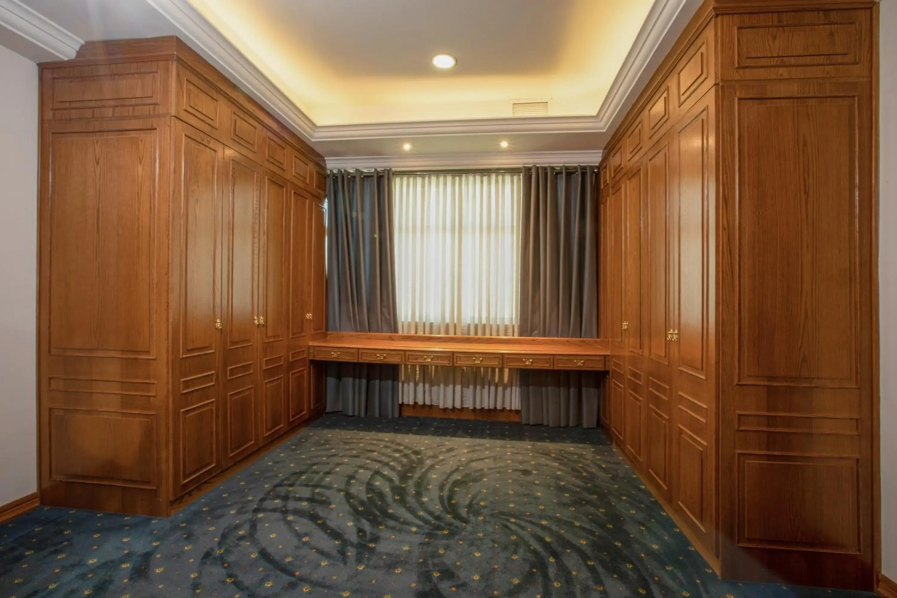 Area and facilities in Bristol Amman Hotel