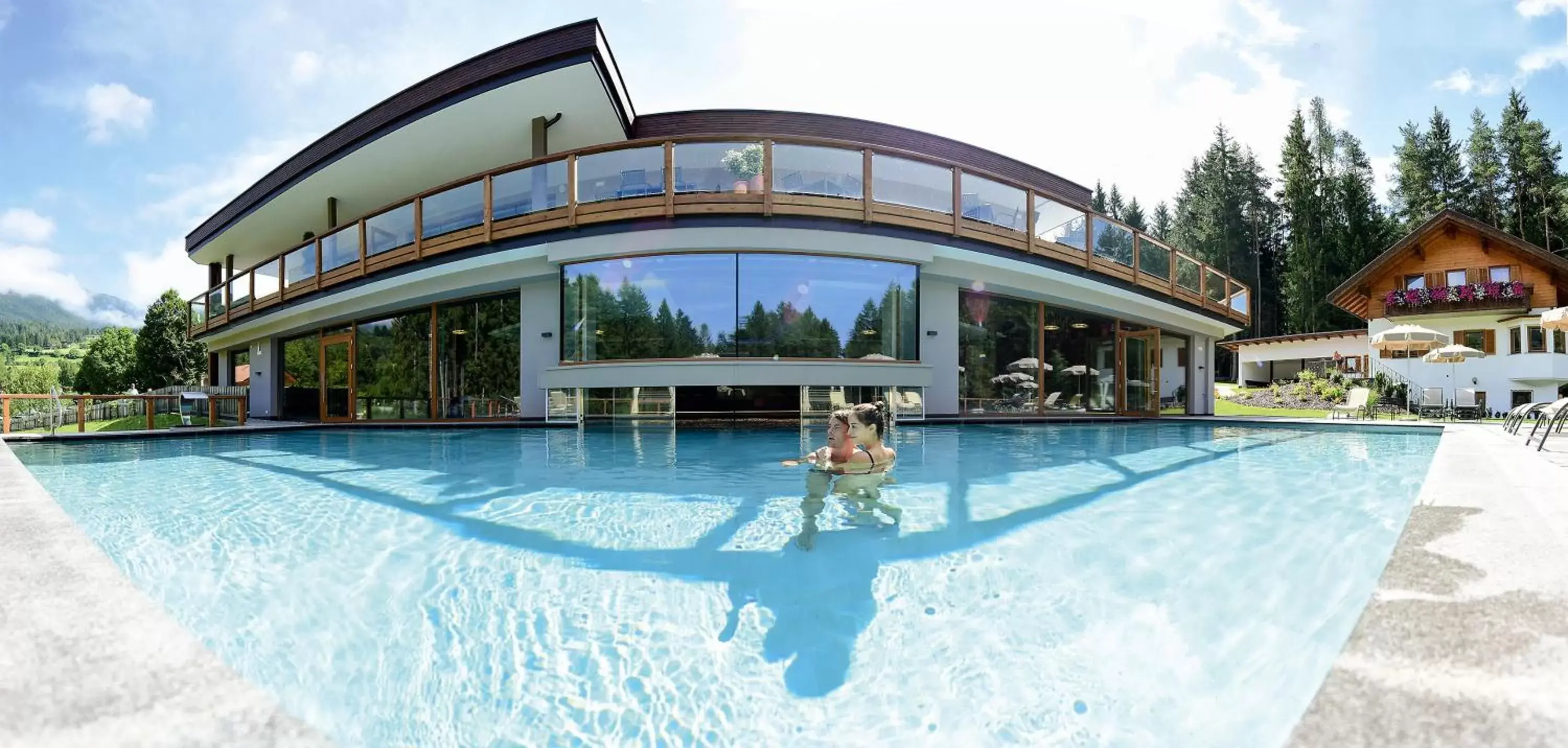 Swimming Pool in Hotel Weiher Green Lake